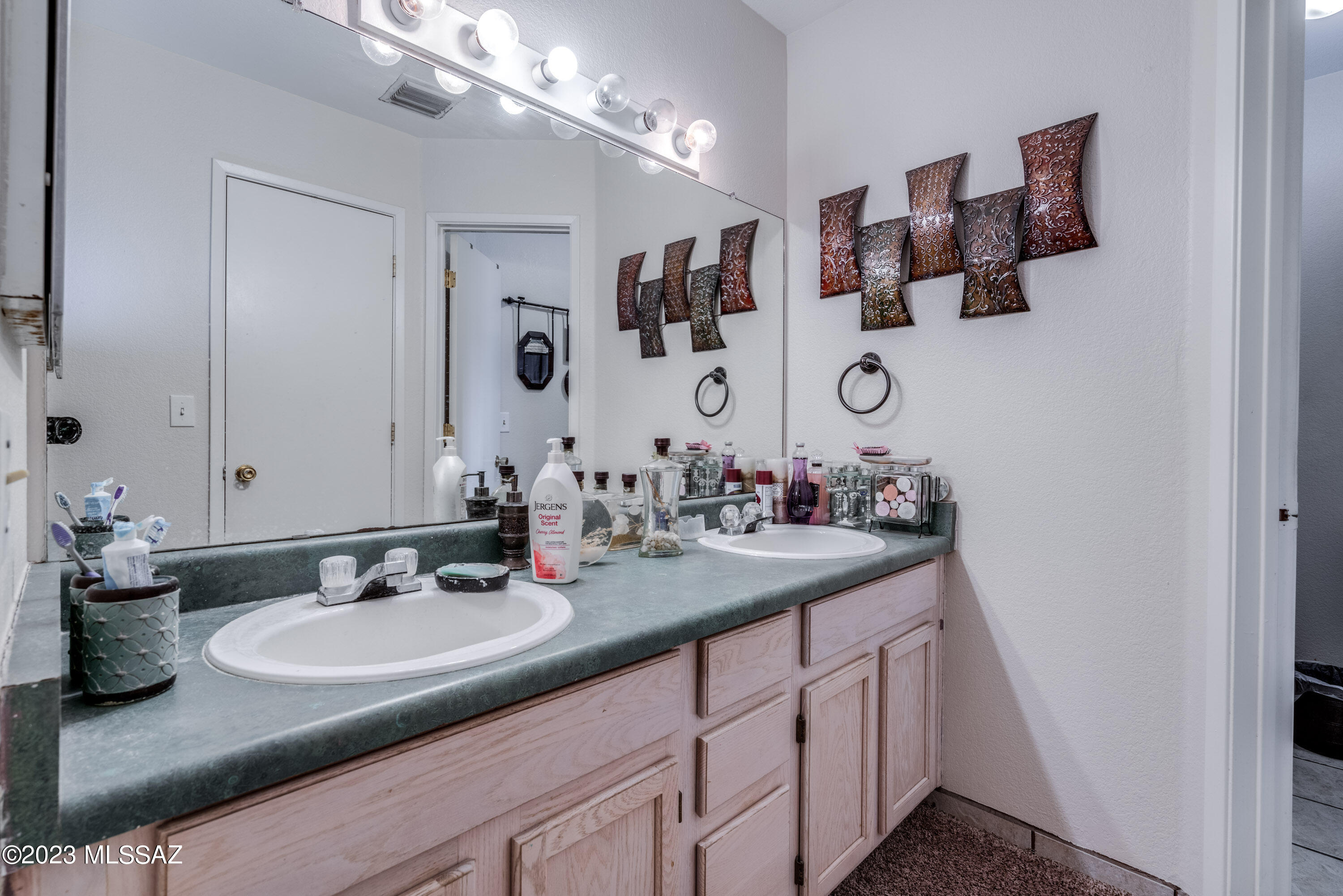Woodbridge At Midvale Park (1-258) - Residential