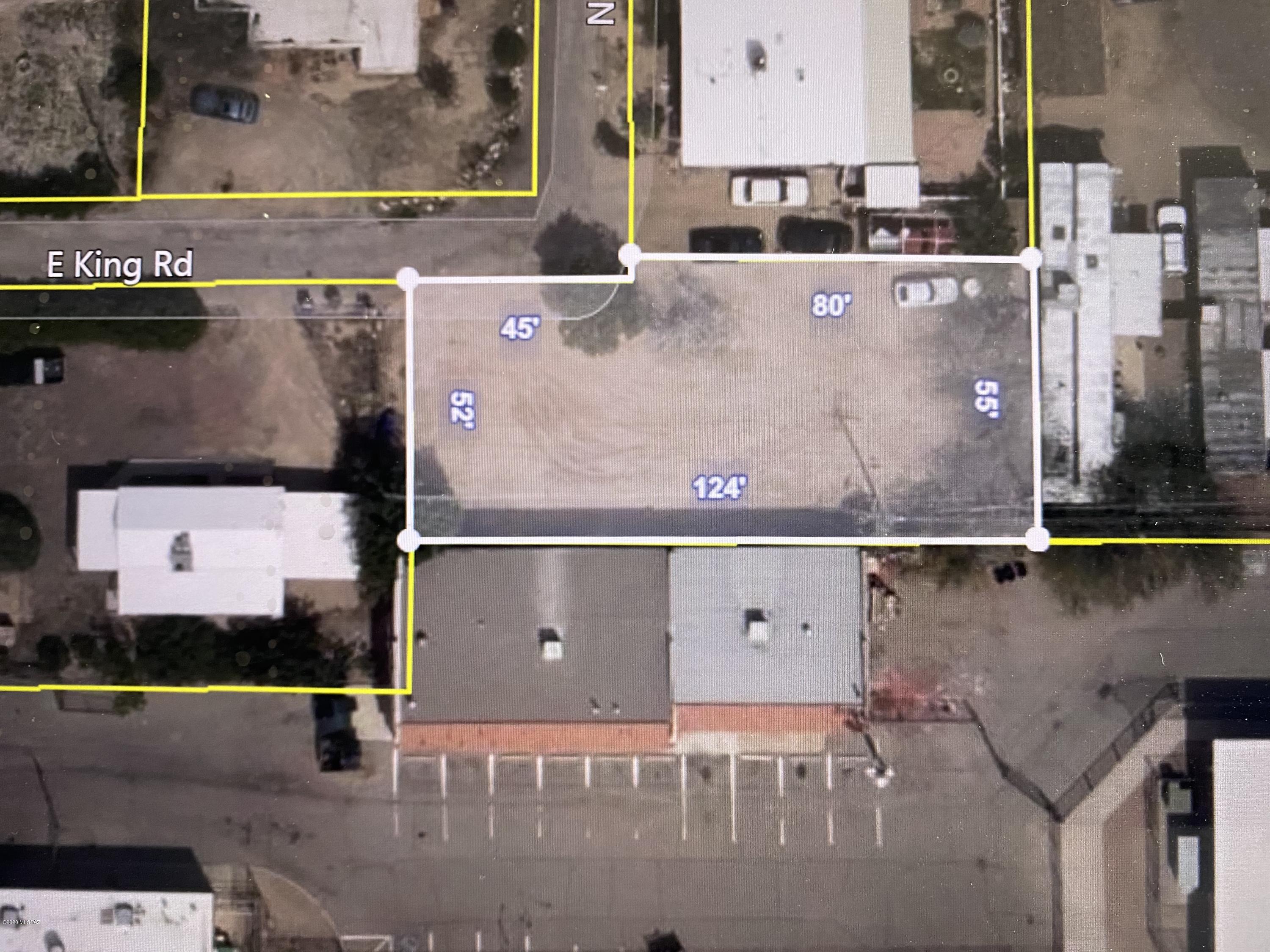 Great central R2 Lot close to downtown, Tucson Mall, Buslines and more!