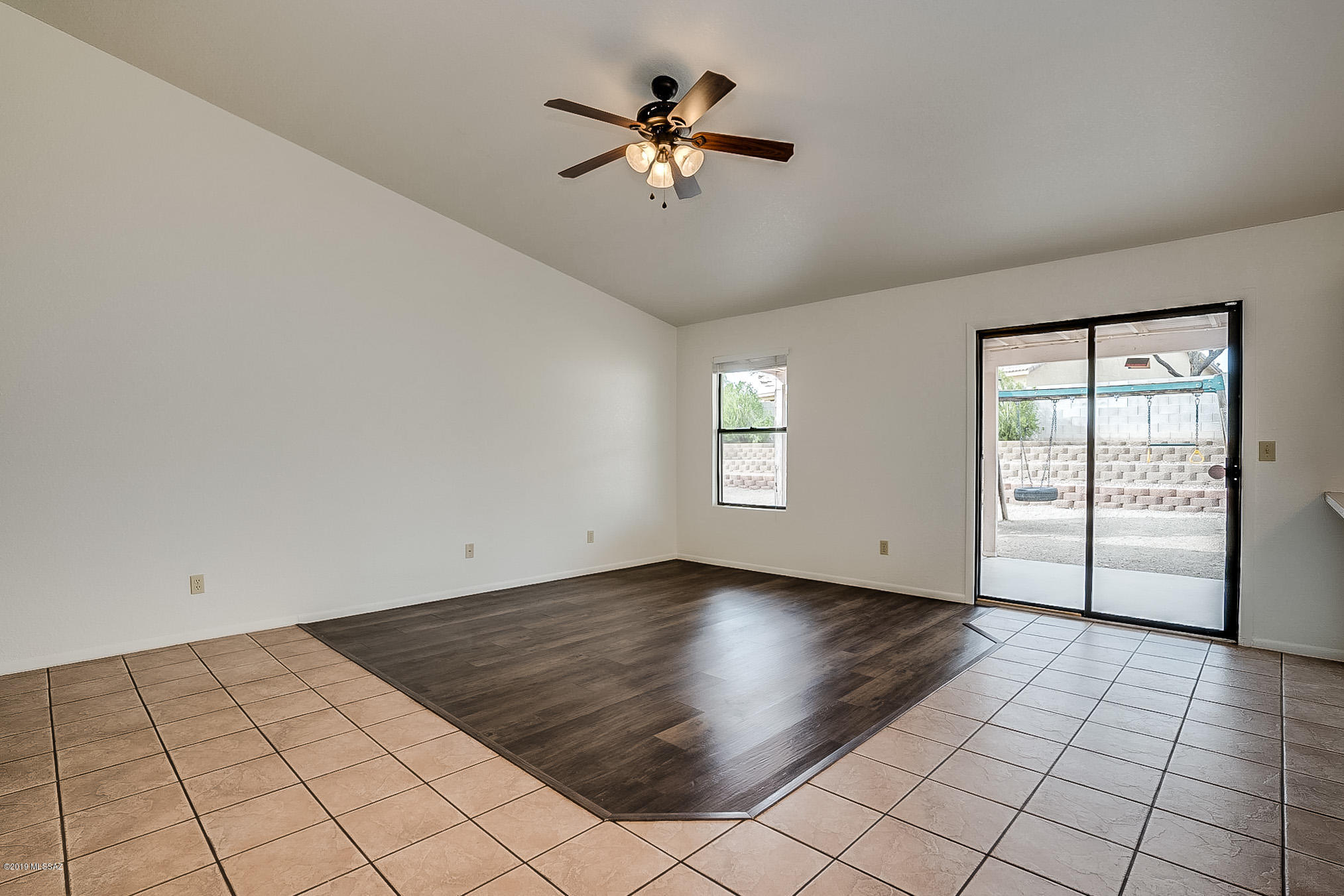 Elliott Homes At Rita Ranch (1-521) - Residential