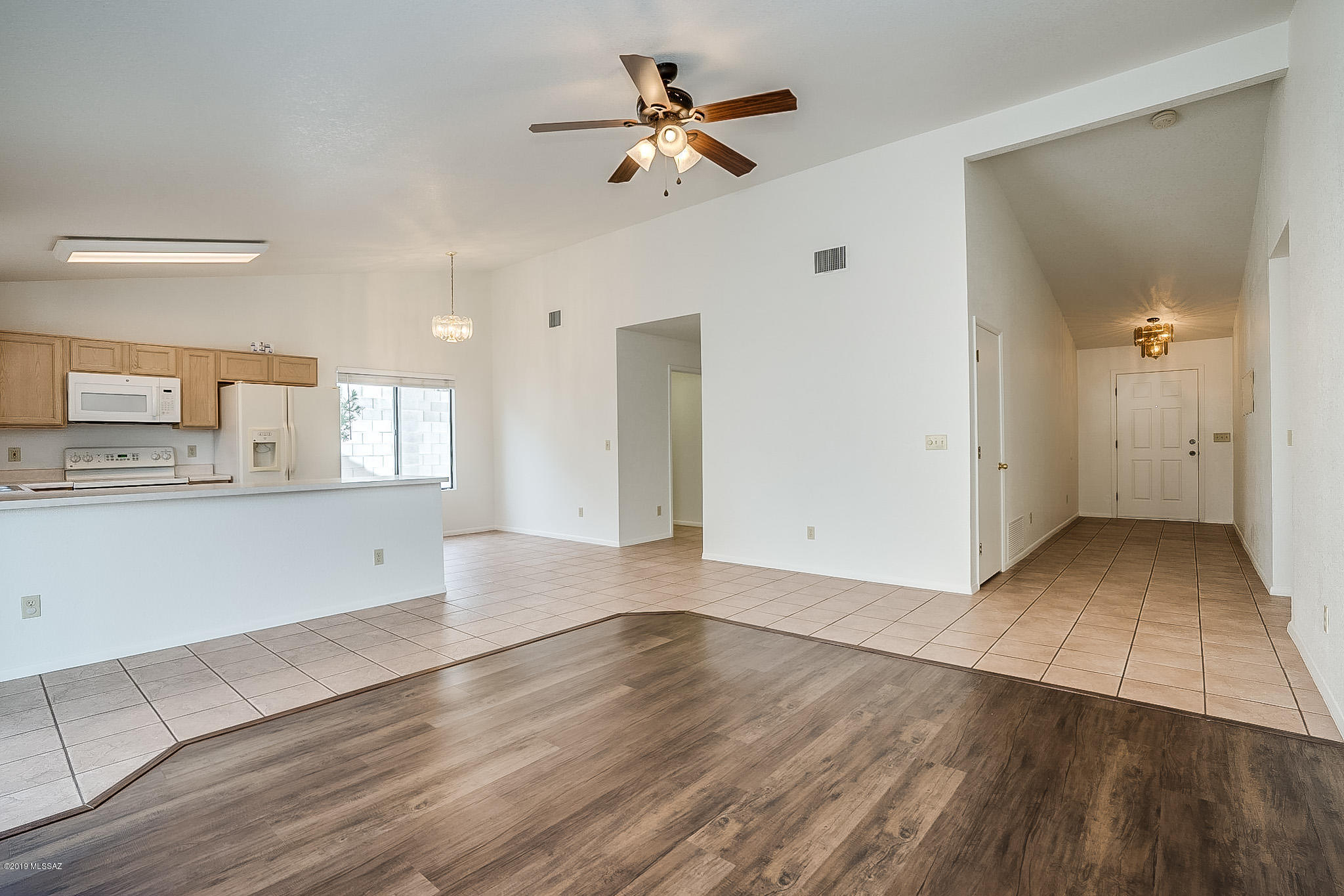Elliott Homes At Rita Ranch (1-521) - Residential