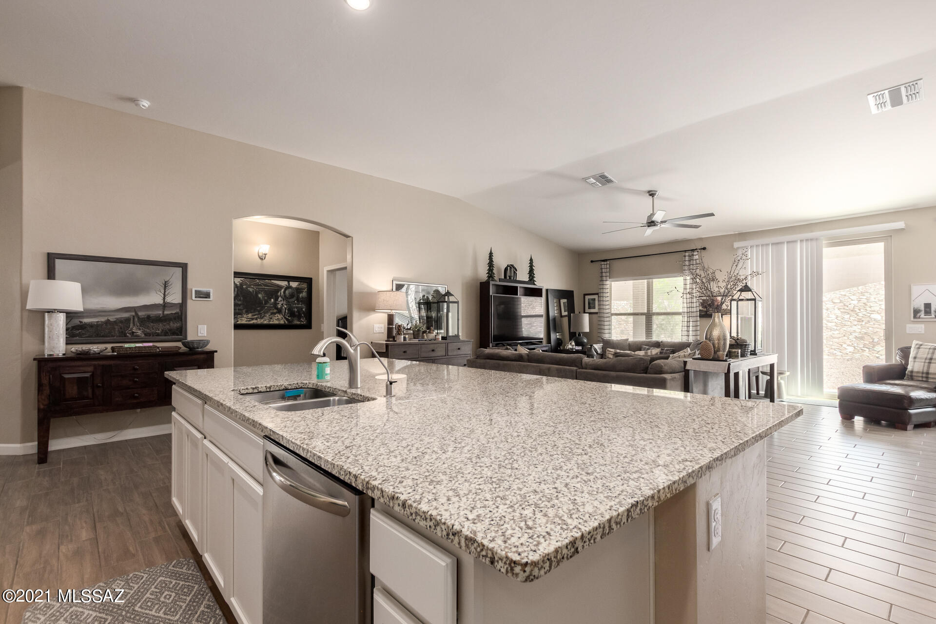 New Tucson Unit NO. 5 (1-312) - Residential