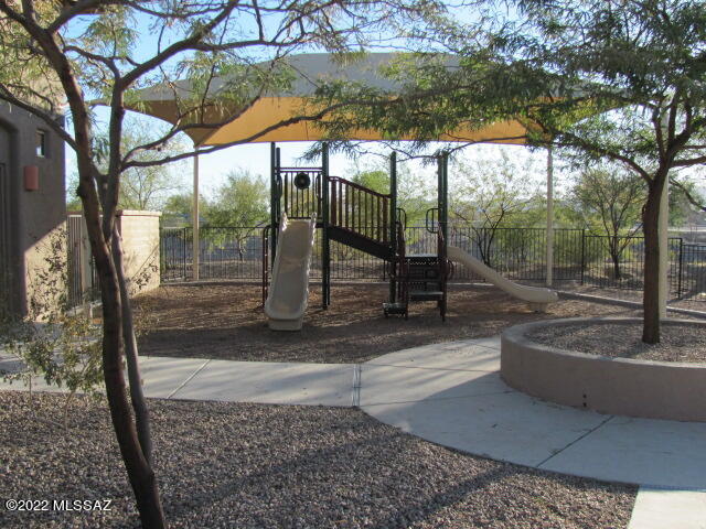 Riverside Crossing (1-133) - Residential Lease