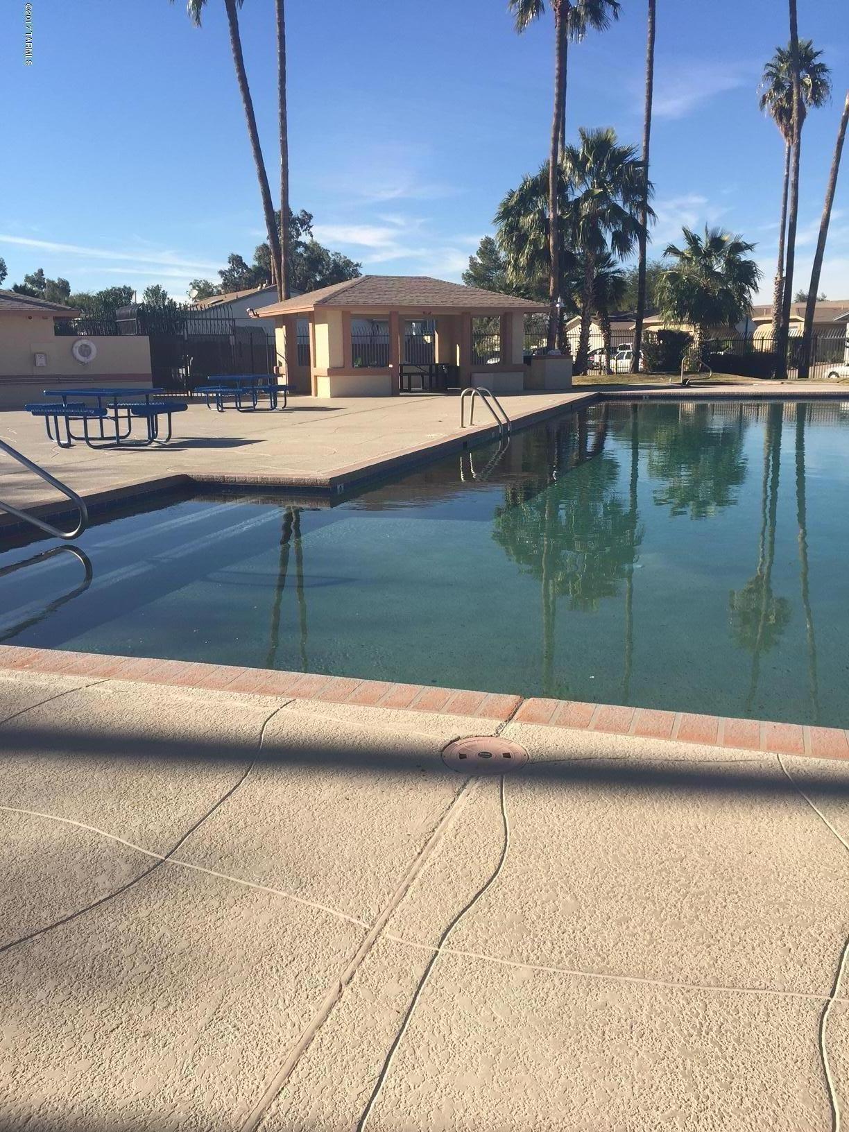 Meadowbrook (273-334, 348-403, 410-532) - Residential