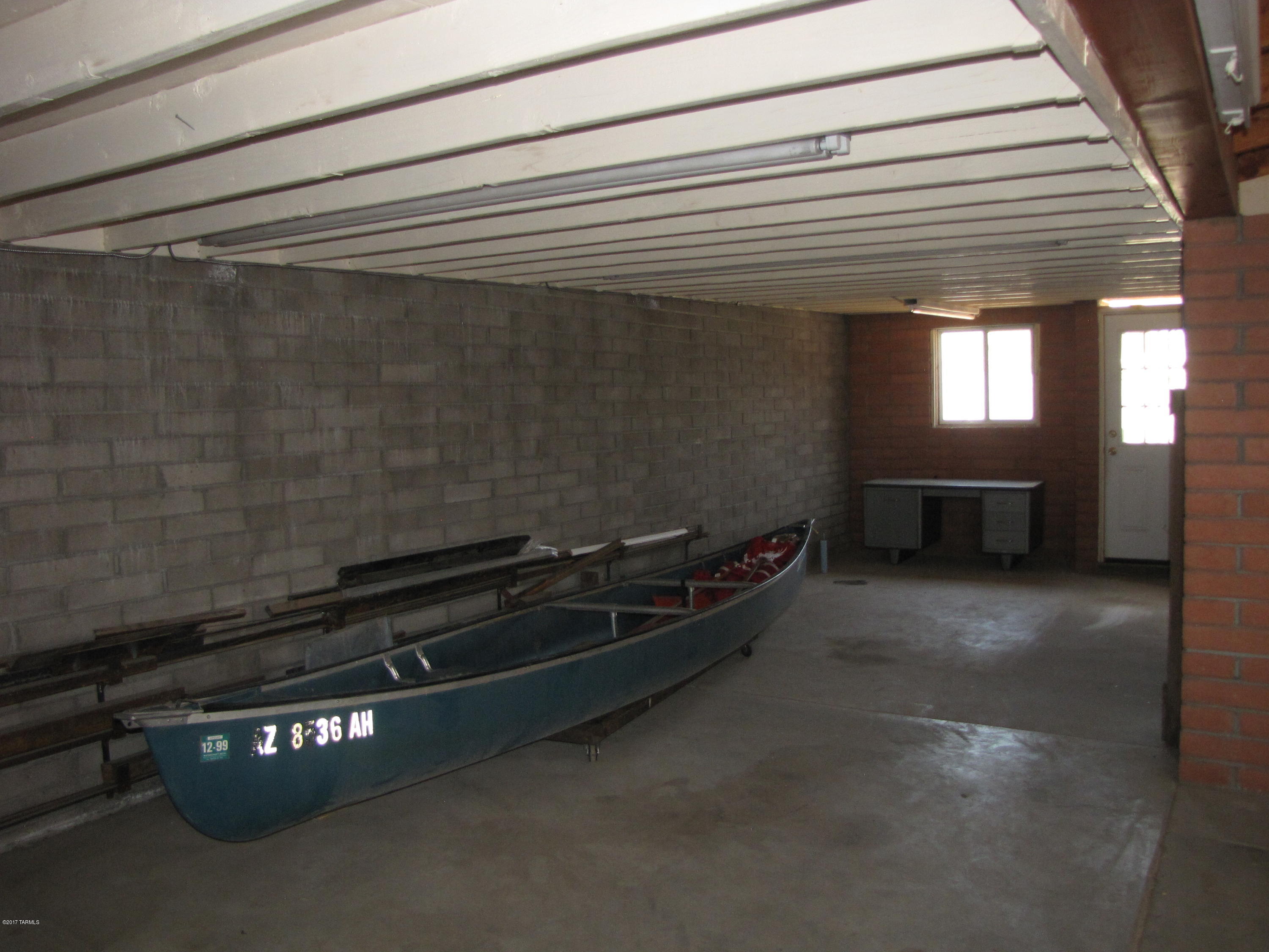 Hidden Hills (1-103) - Residential Lease