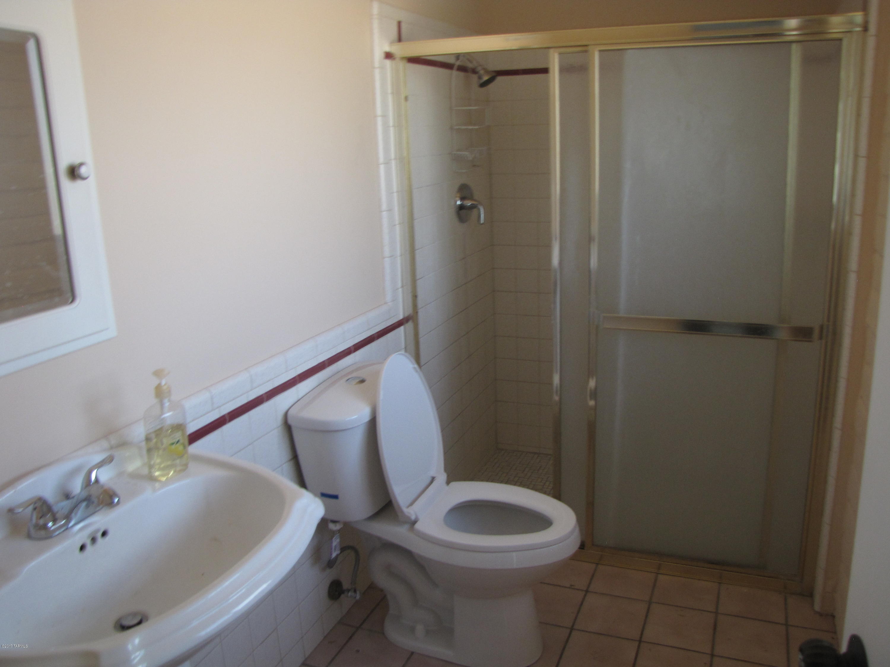 Hidden Hills (1-103) - Residential Lease