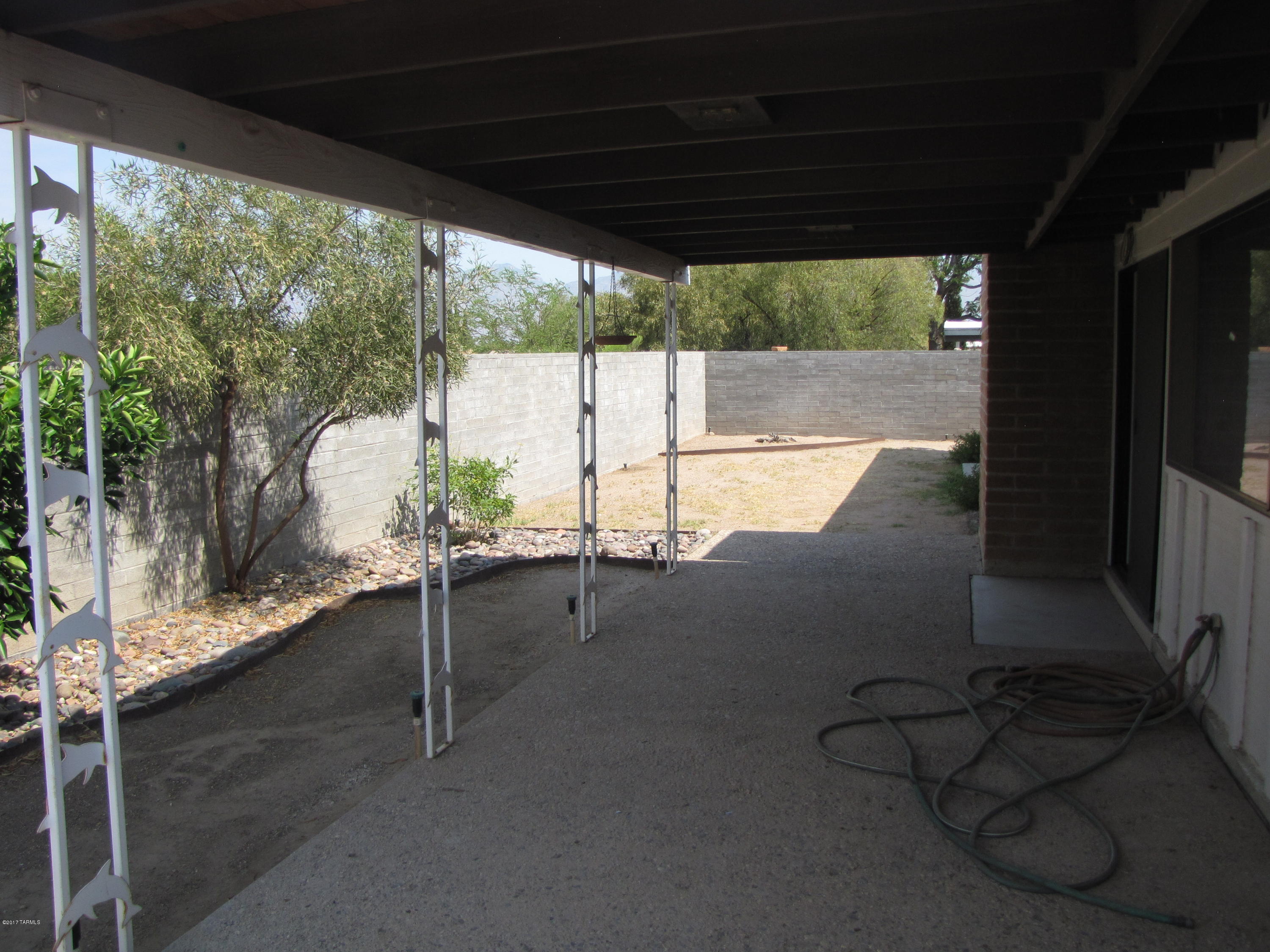 Hidden Hills (1-103) - Residential Lease