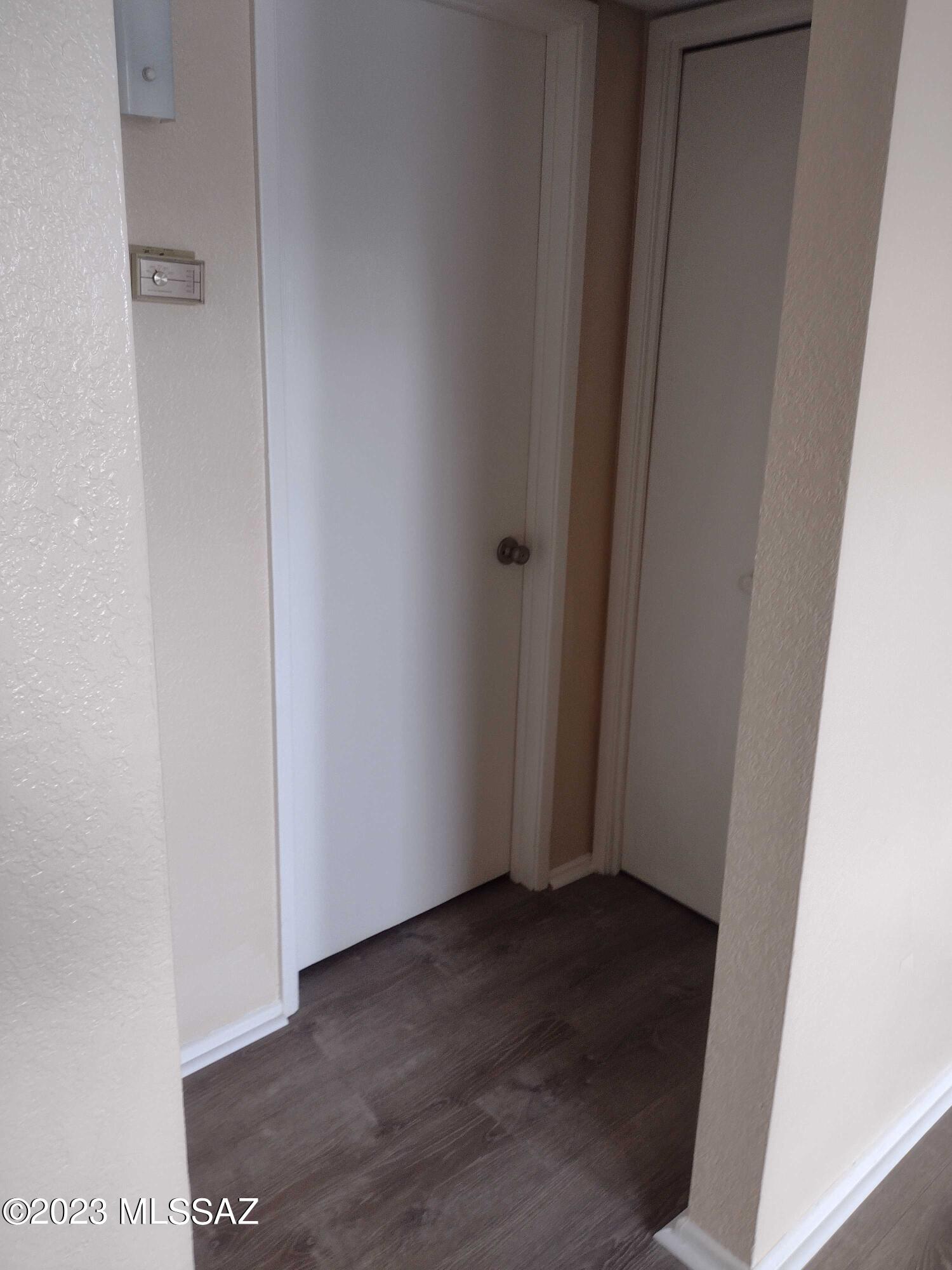 Country Club Annex - Residential Lease