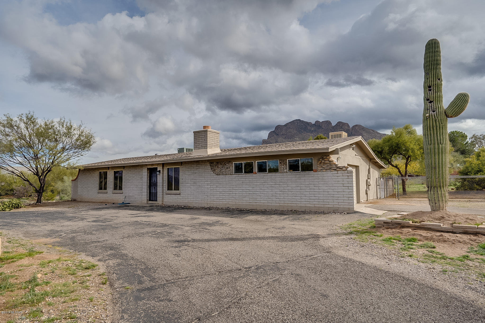 Rancho Feliz (153-352) - Residential