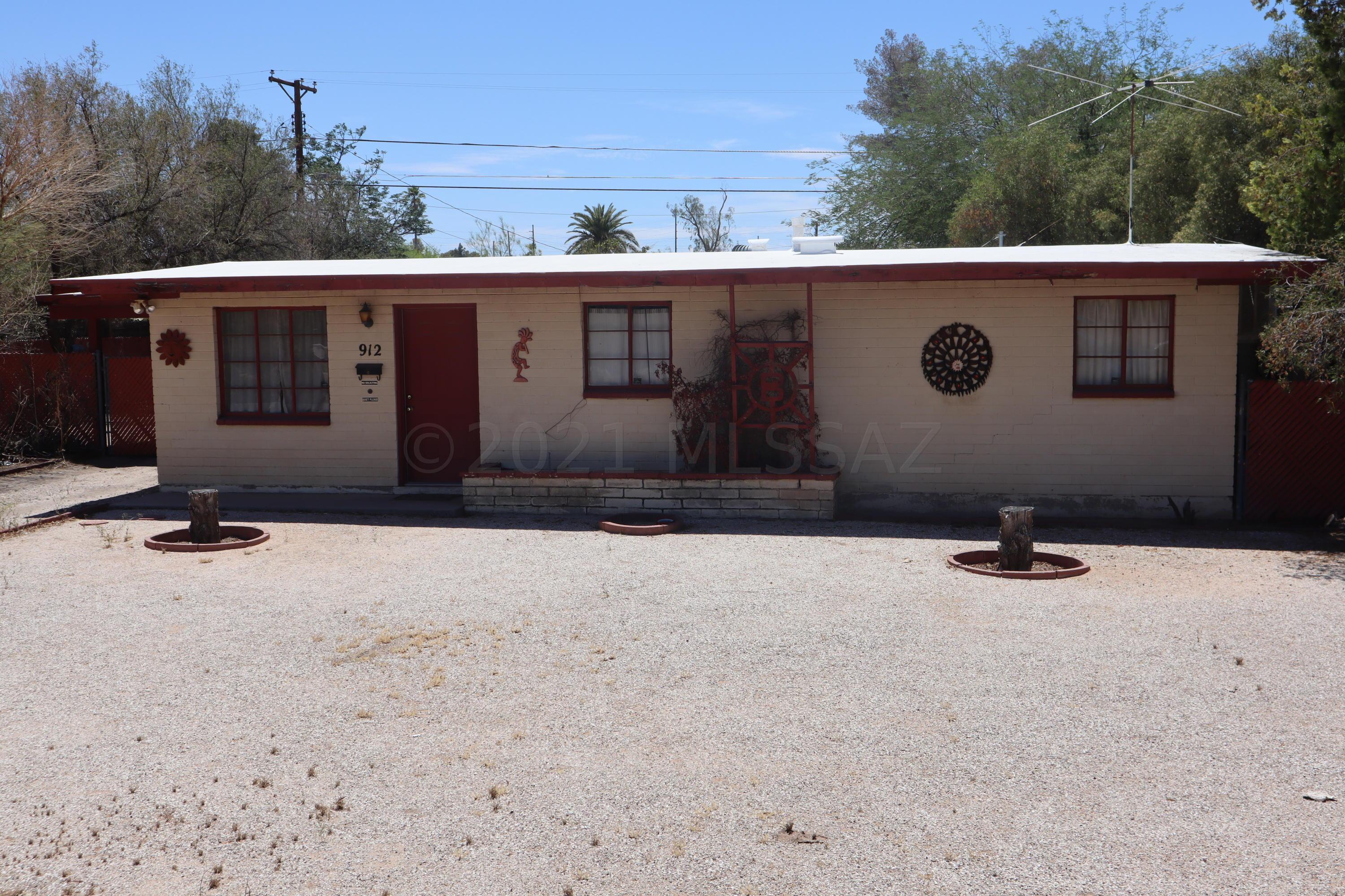 This is it! An incredible opportunity for a great property on the east side. A little TLC will surely make this house a home.