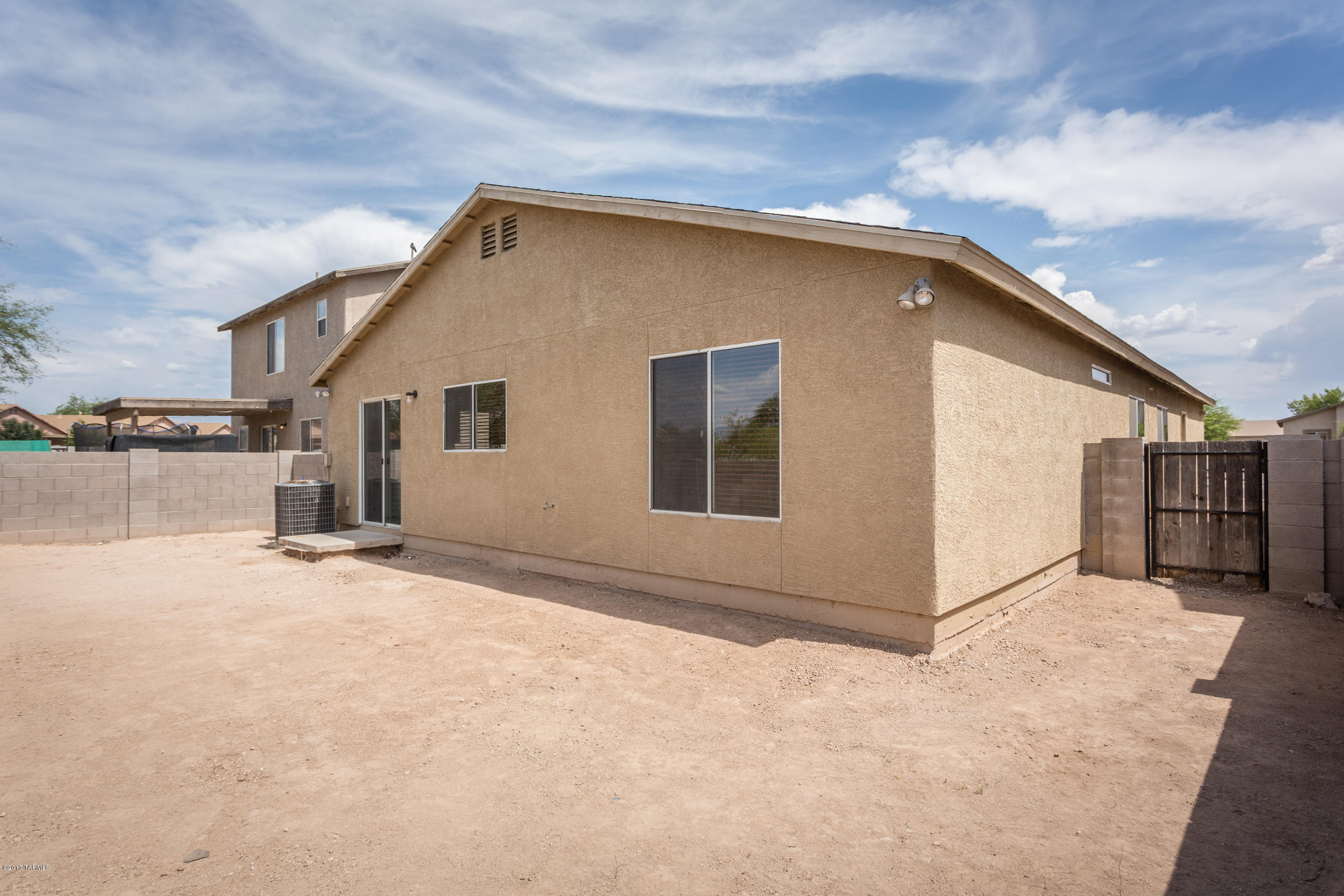 La Tierra Buena (1-207) - Residential
