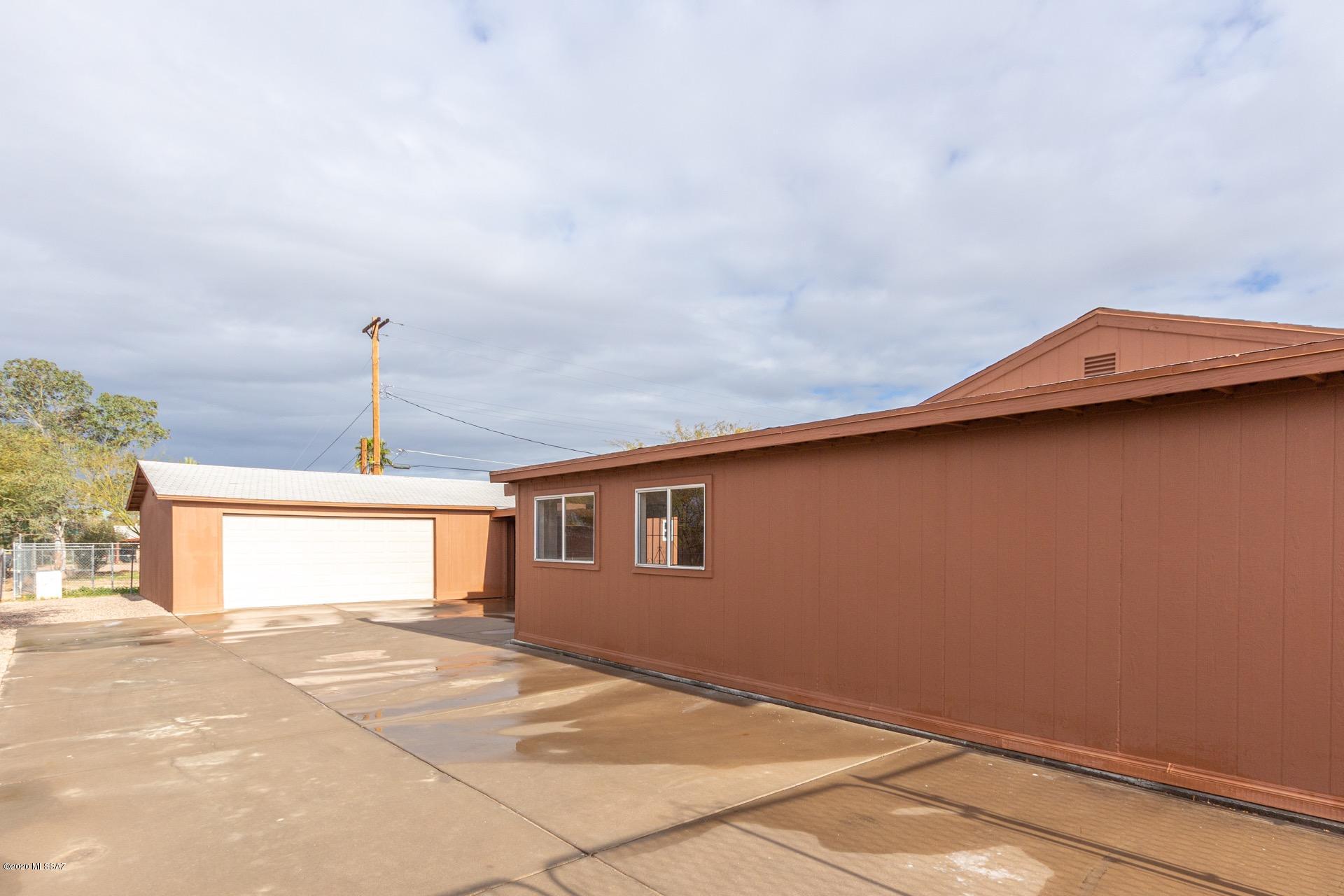 Country Club Park - Residential