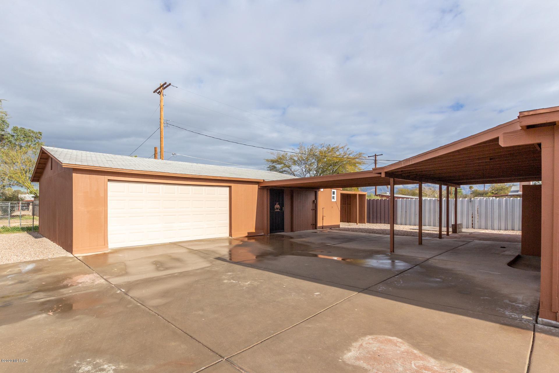 Country Club Park - Residential