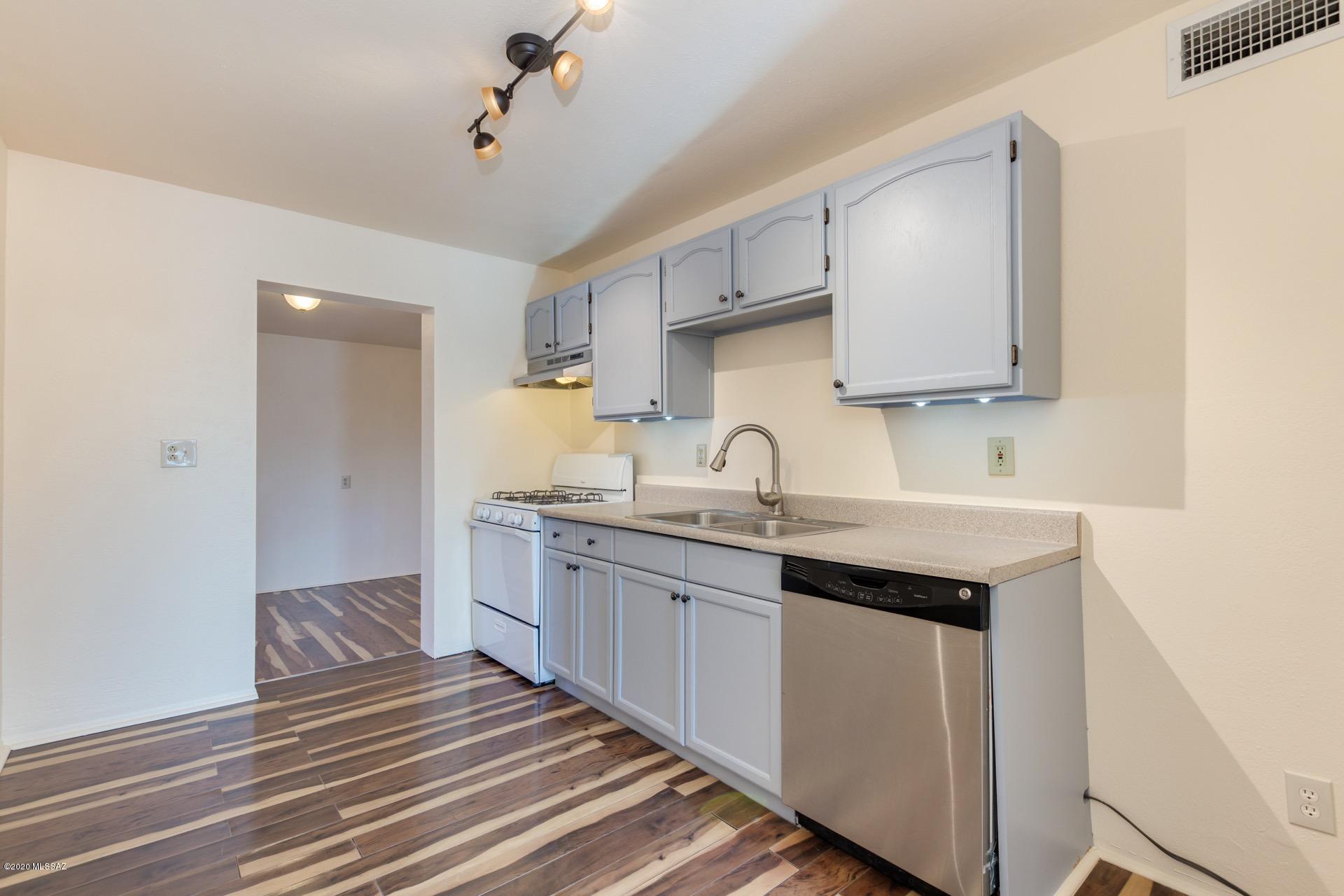 Country Club Park - Residential
