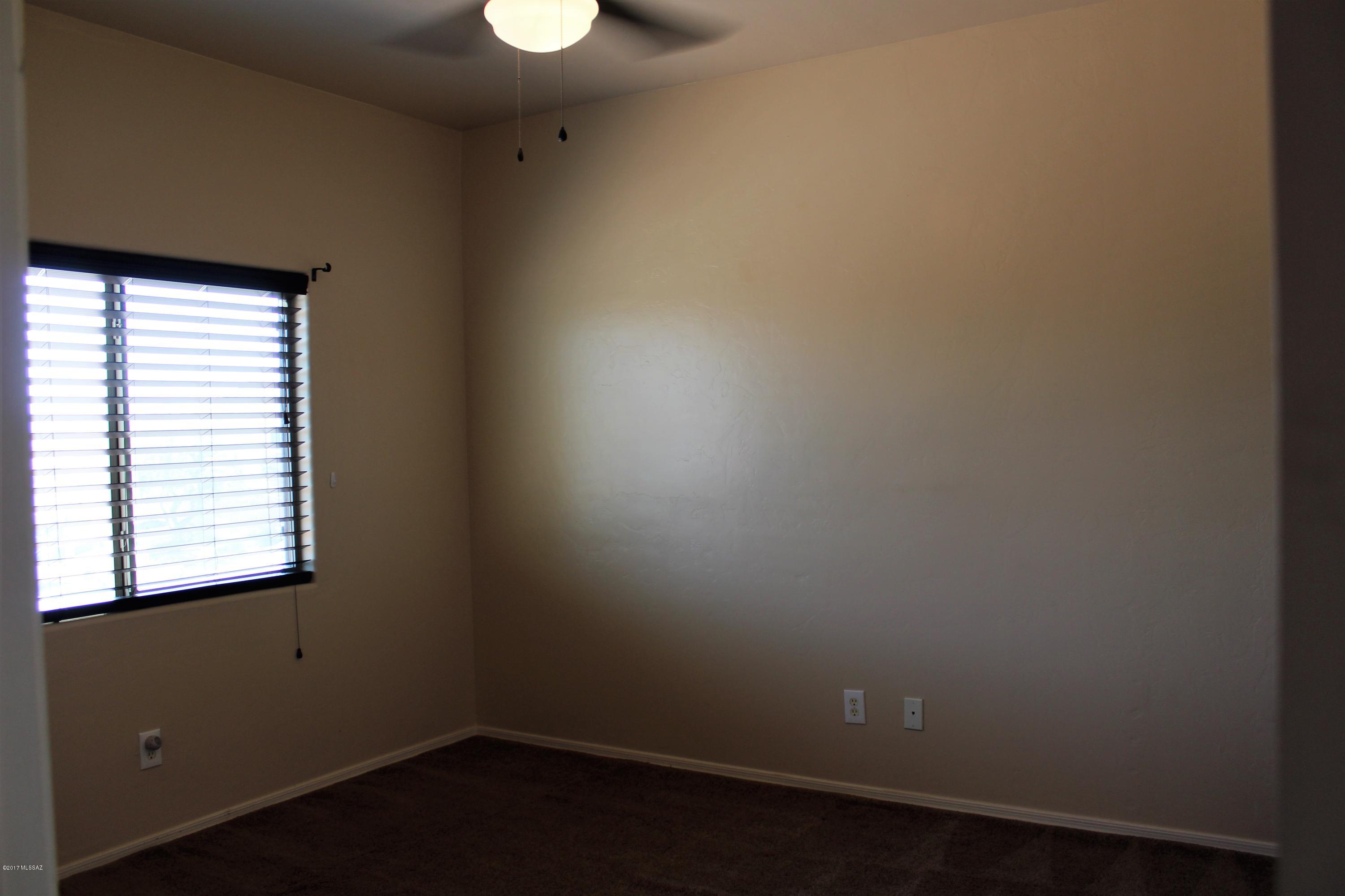 Presidio Del Oro (1-163) - Residential Lease