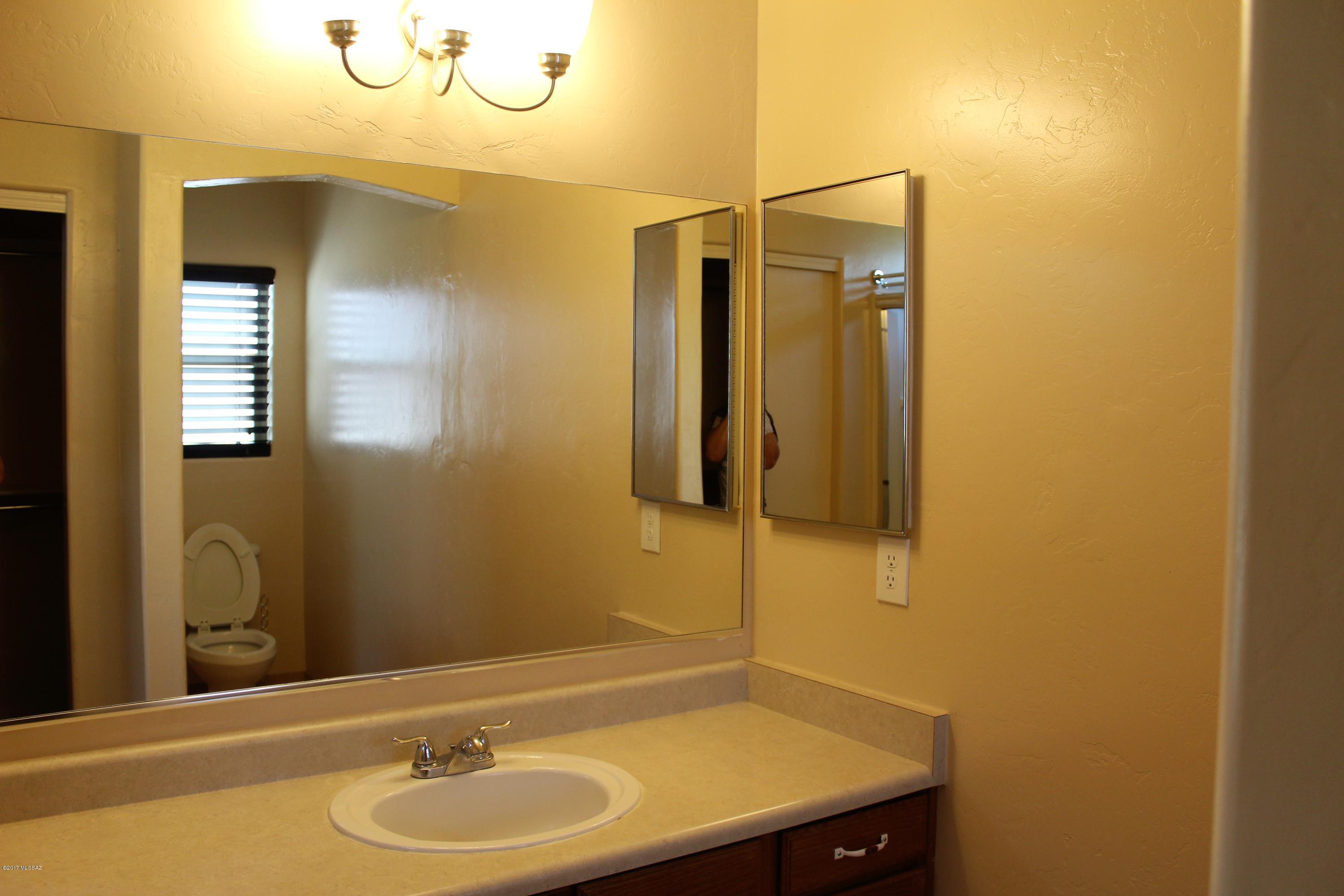 Presidio Del Oro (1-163) - Residential Lease