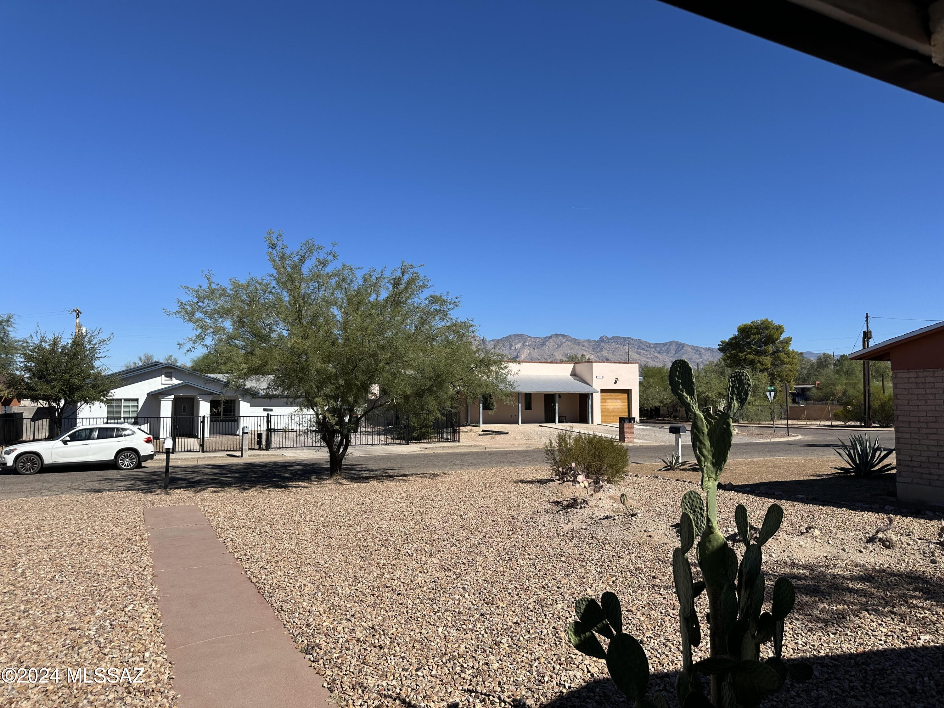 Catalina Poultry Acres NO 3 - Residential