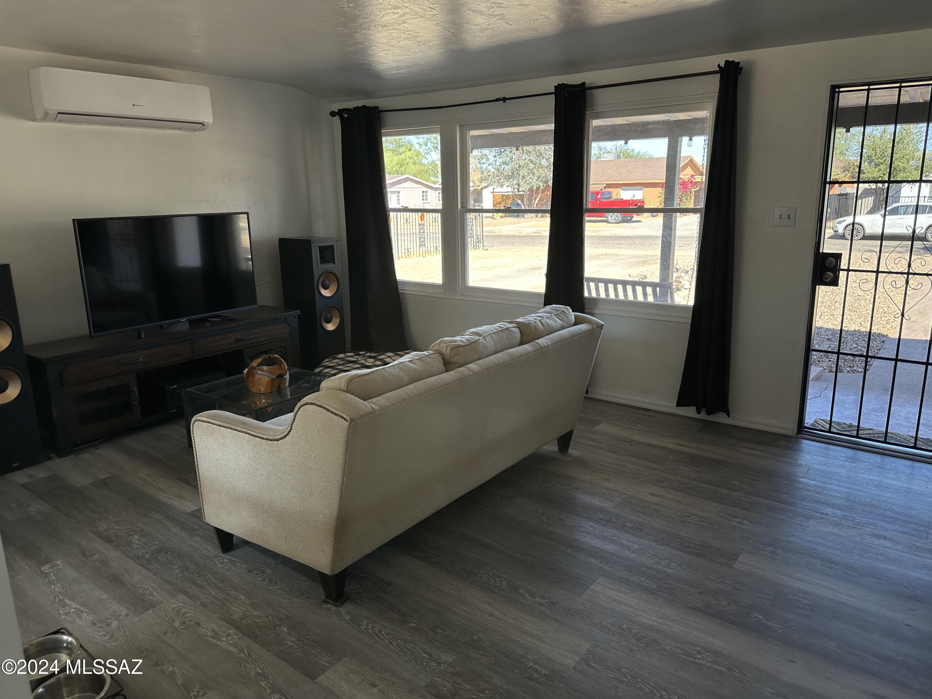 Catalina Poultry Acres NO 3 - Residential