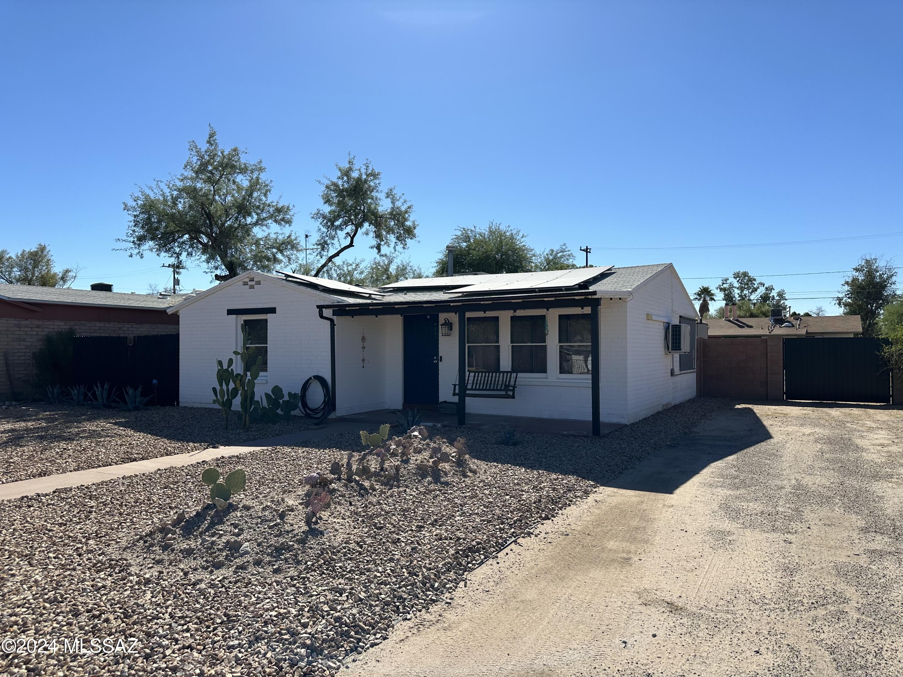 Catalina Poultry Acres NO 3 - Residential