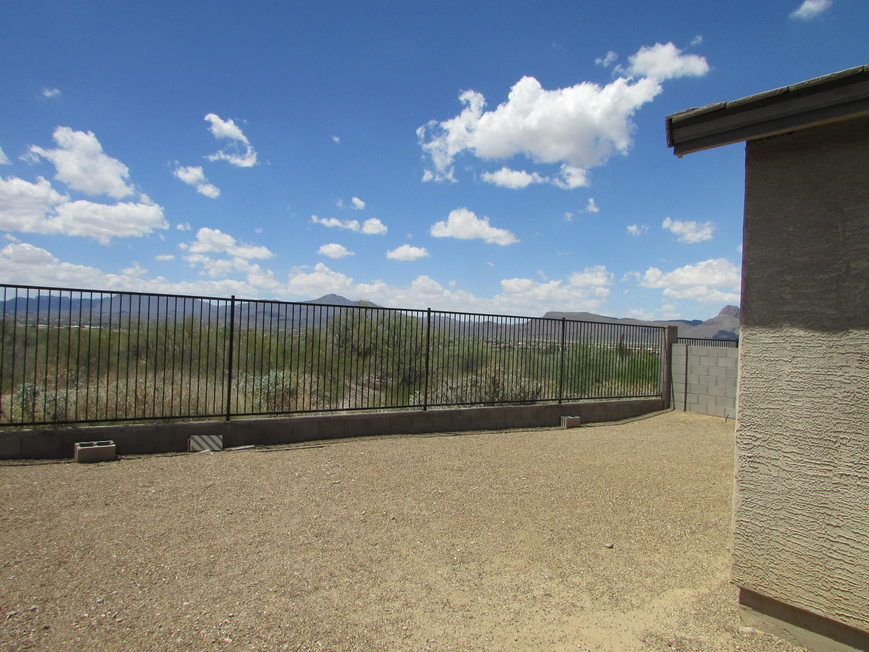 Hartman Vistas-(1-353) - Residential Lease
