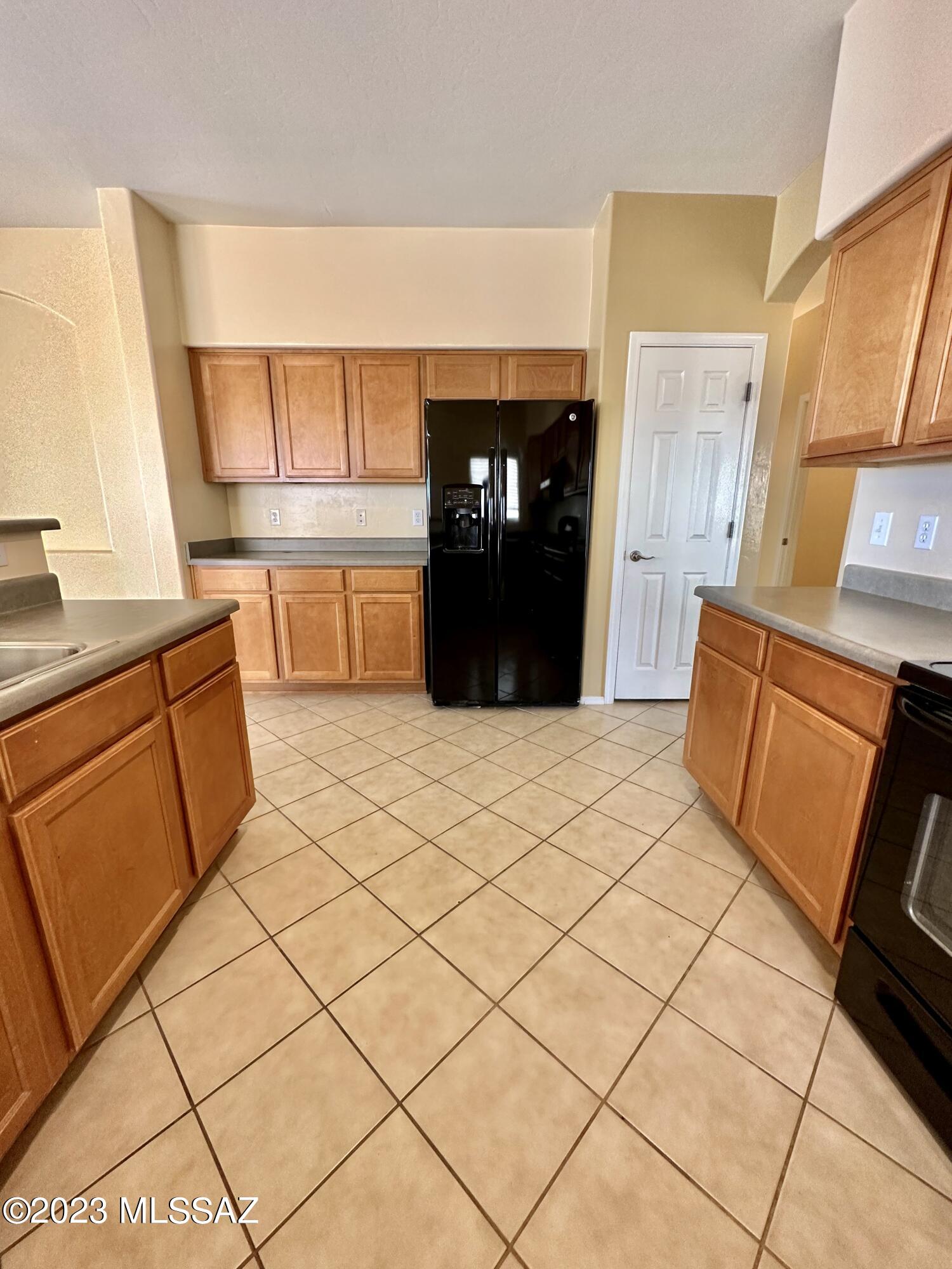 Sycamore Park Village 5 (1-219) - Residential Lease
