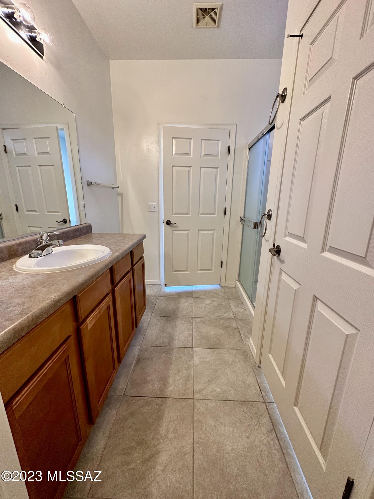 Sycamore Park Village 5 (1-219) - Residential Lease