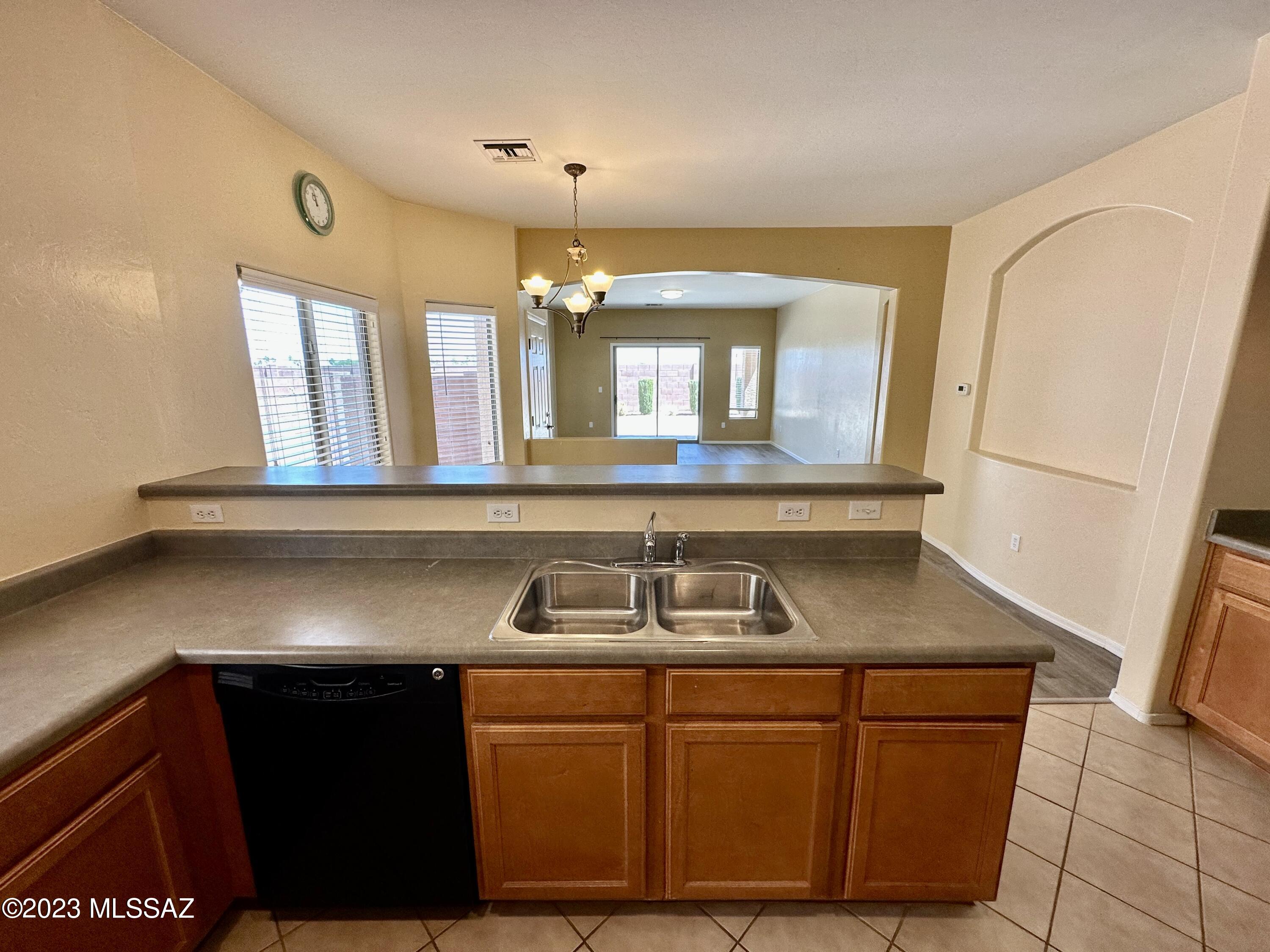 Sycamore Park Village 5 (1-219) - Residential Lease