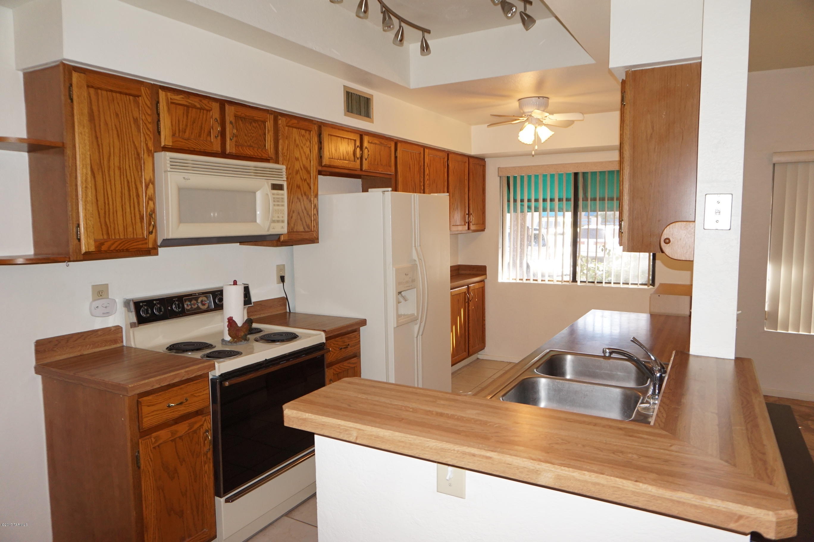 Summertree Condominiums (1-224) - Residential