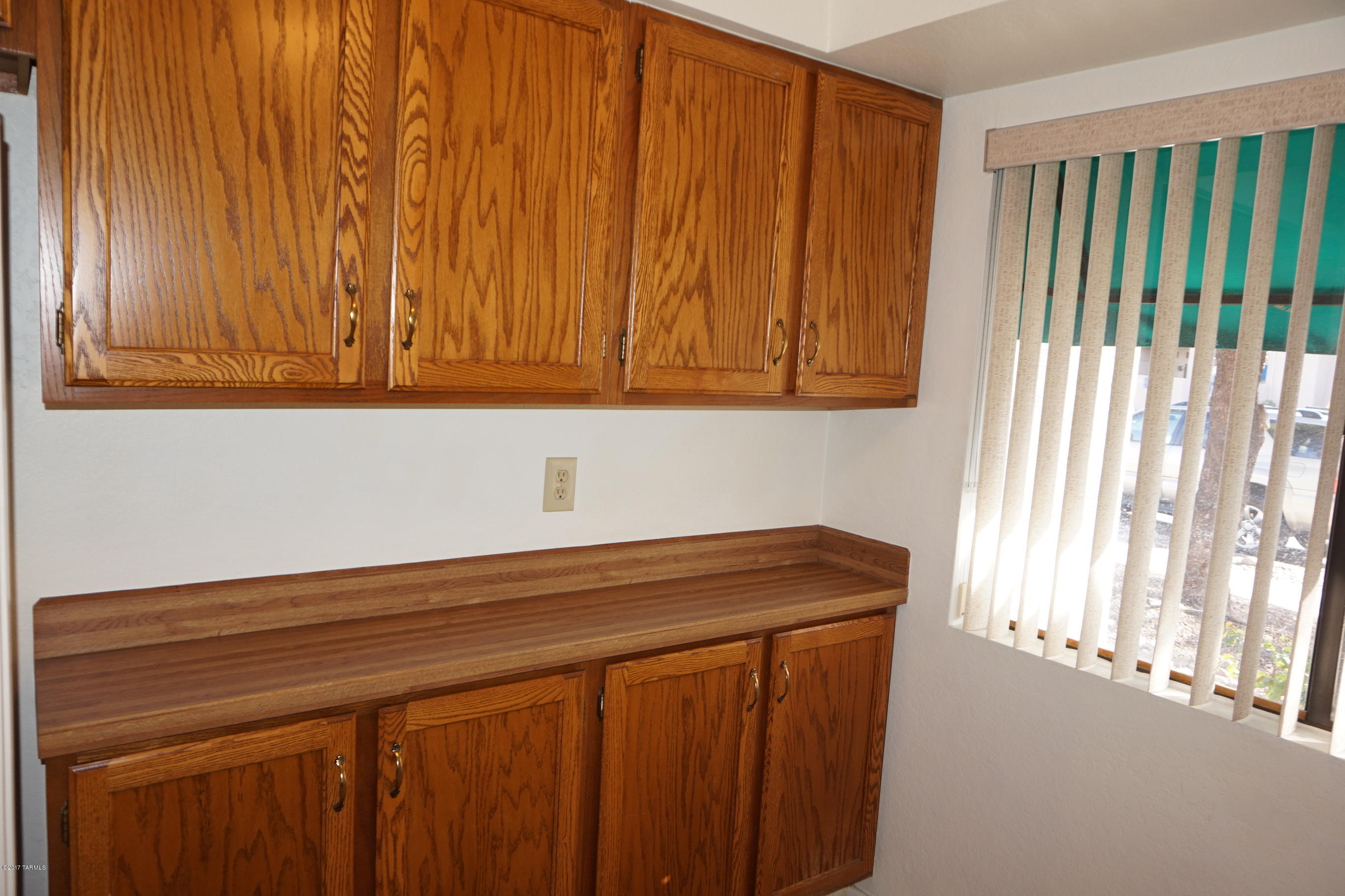 Summertree Condominiums (1-224) - Residential