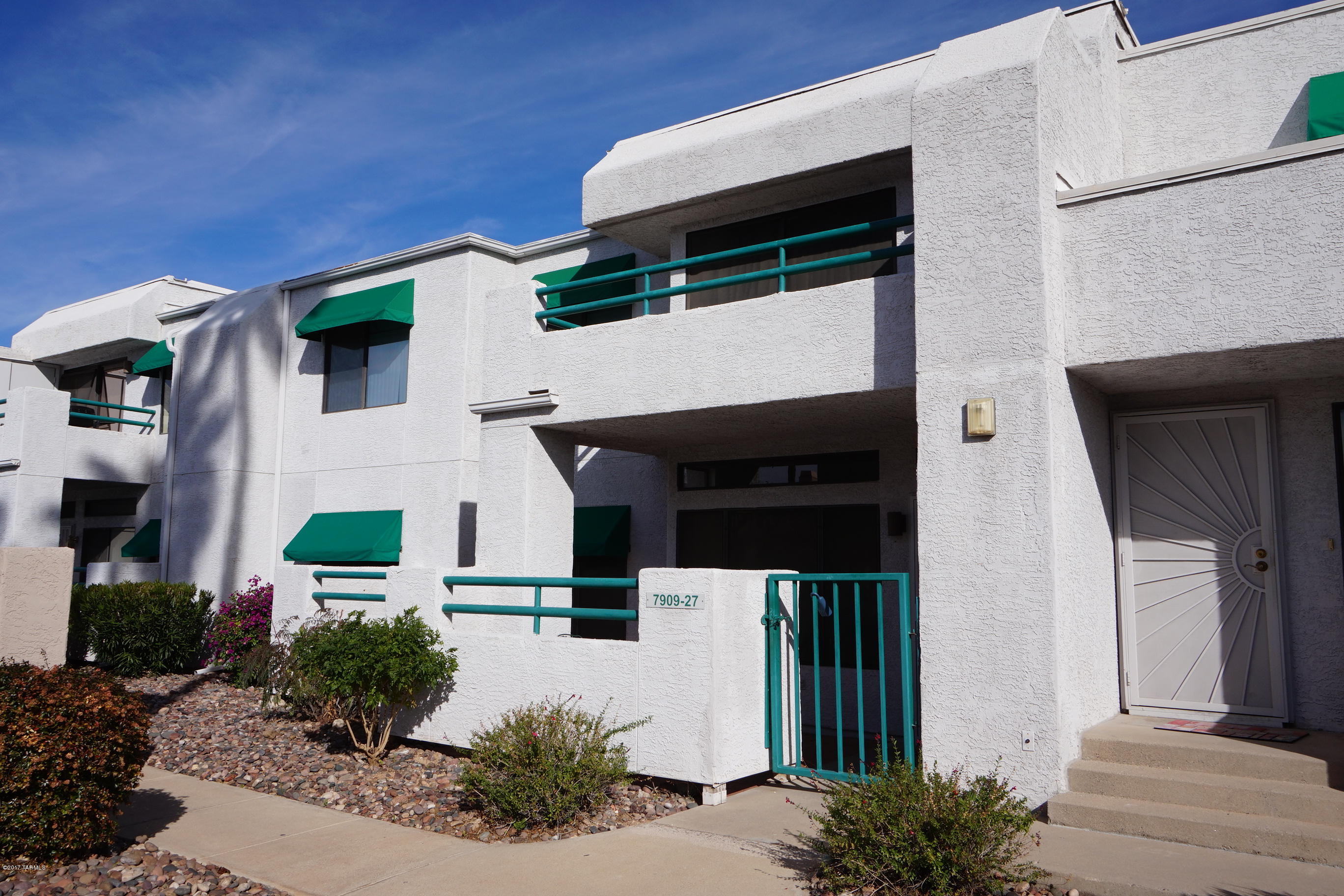 Summertree Condominiums (1-224) - Residential