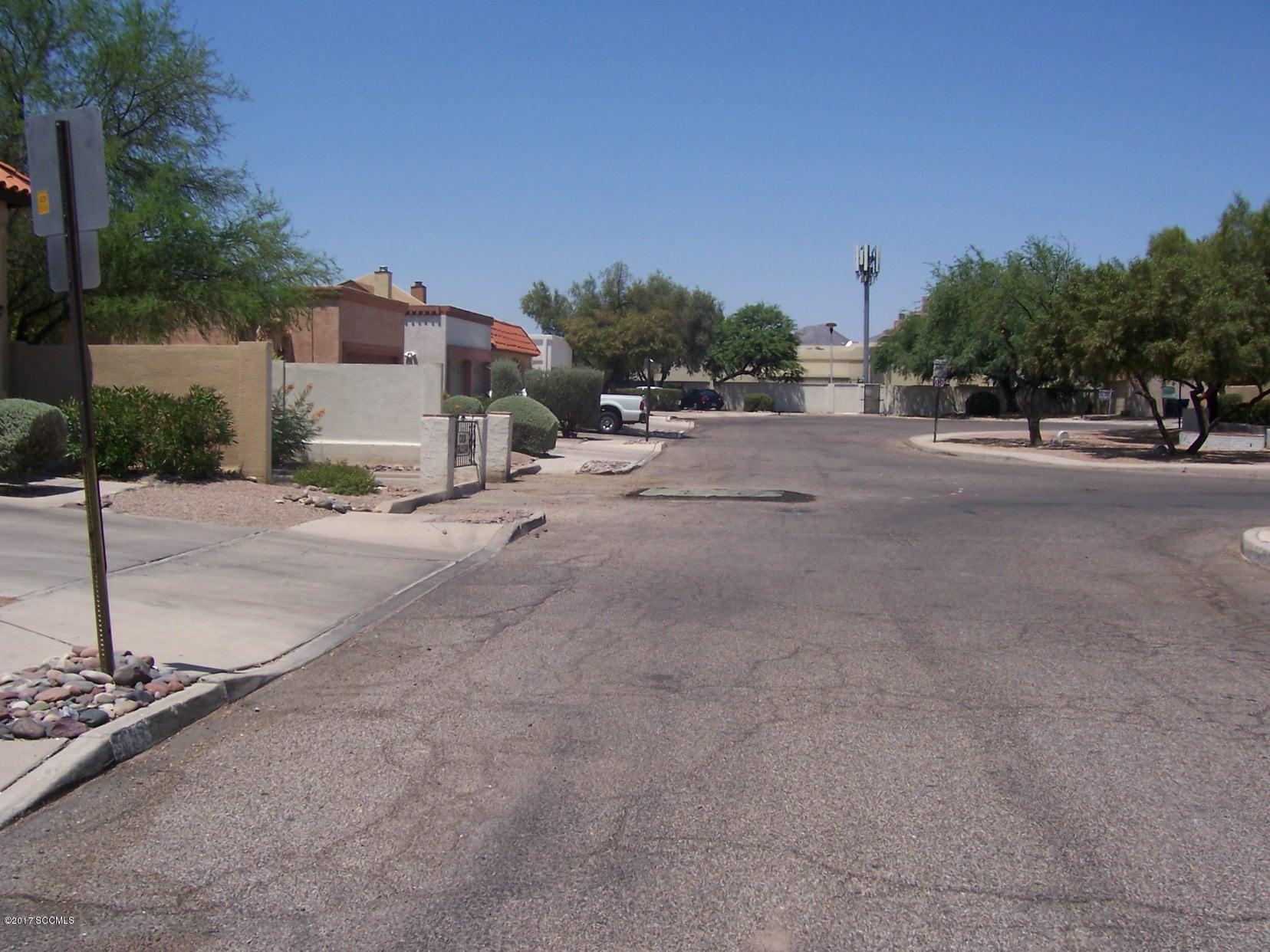 Rolling Hills - Residential Income