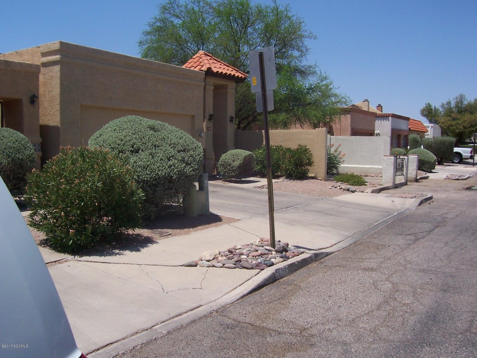 Rolling Hills - Residential Income