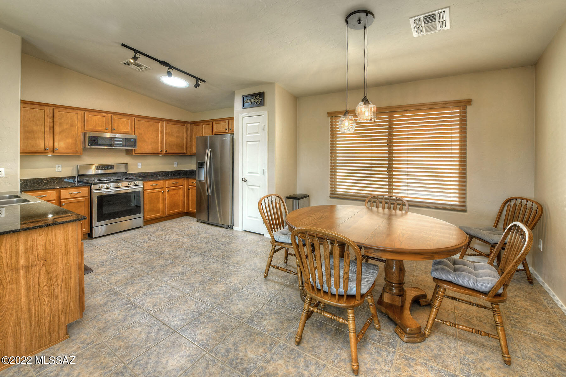 Rancho Del Lago (1-100) - Residential