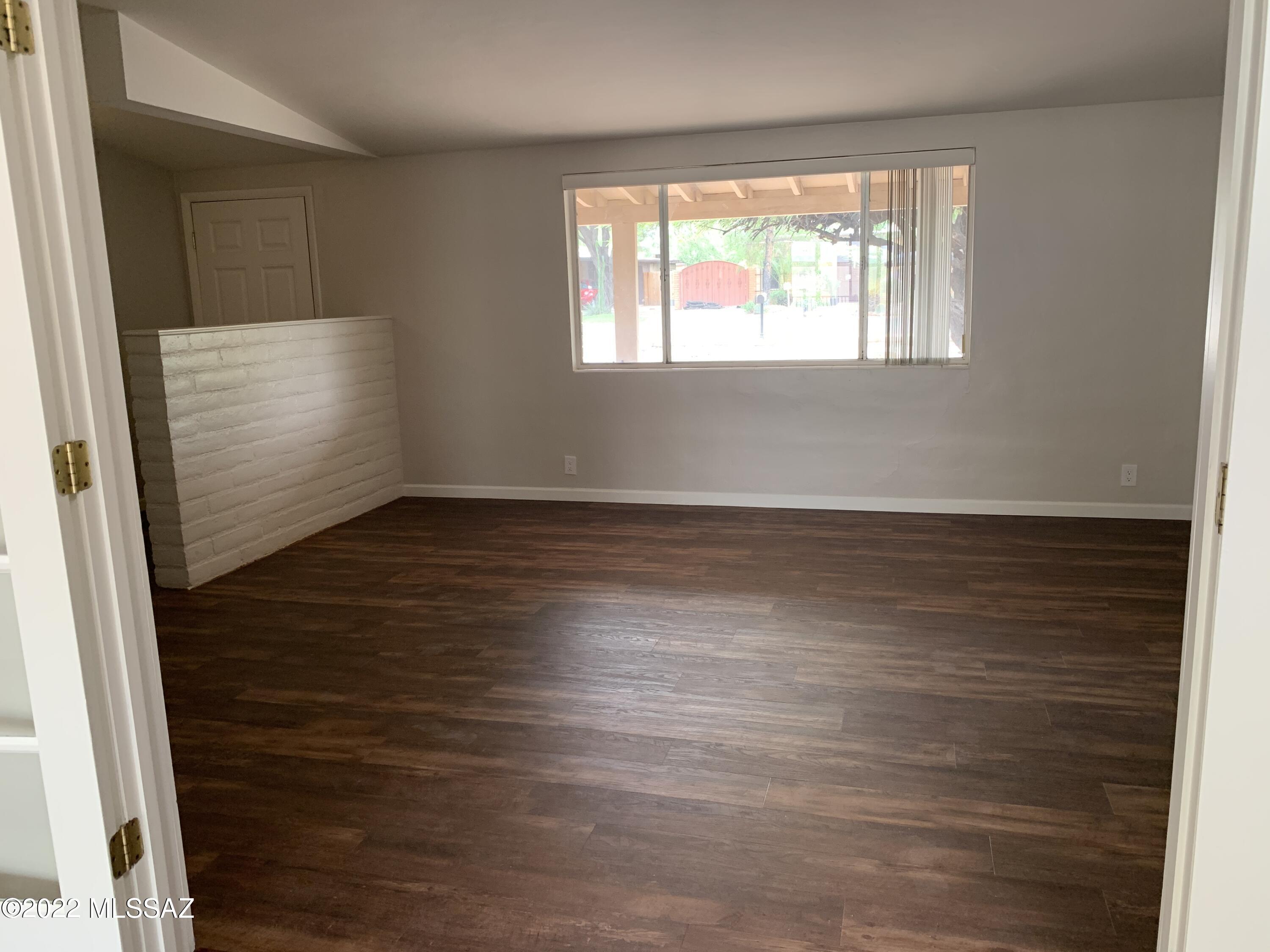Unsubdivided - Residential Lease
