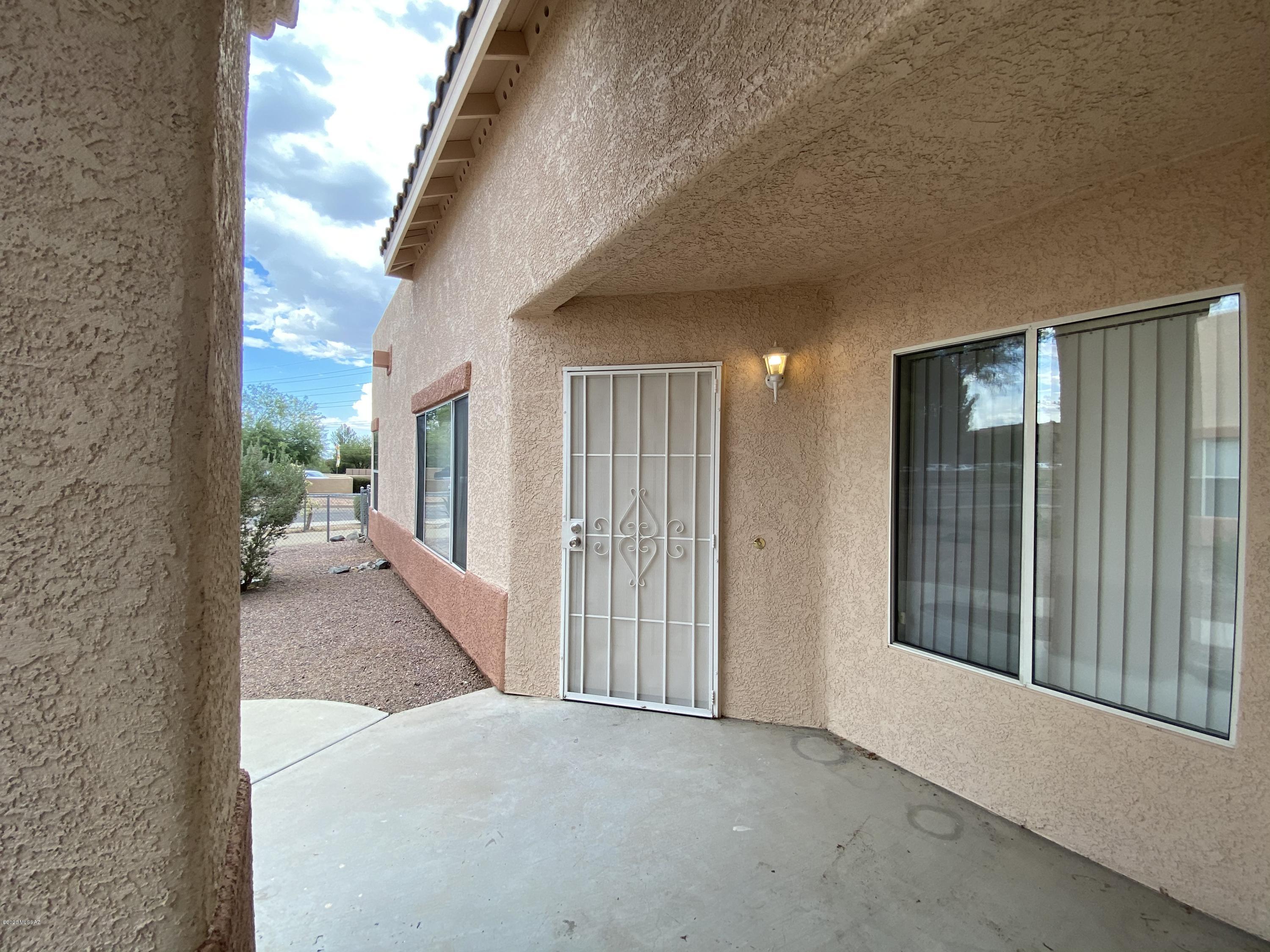 Valley Lane Townhomes (135-169) - Residential