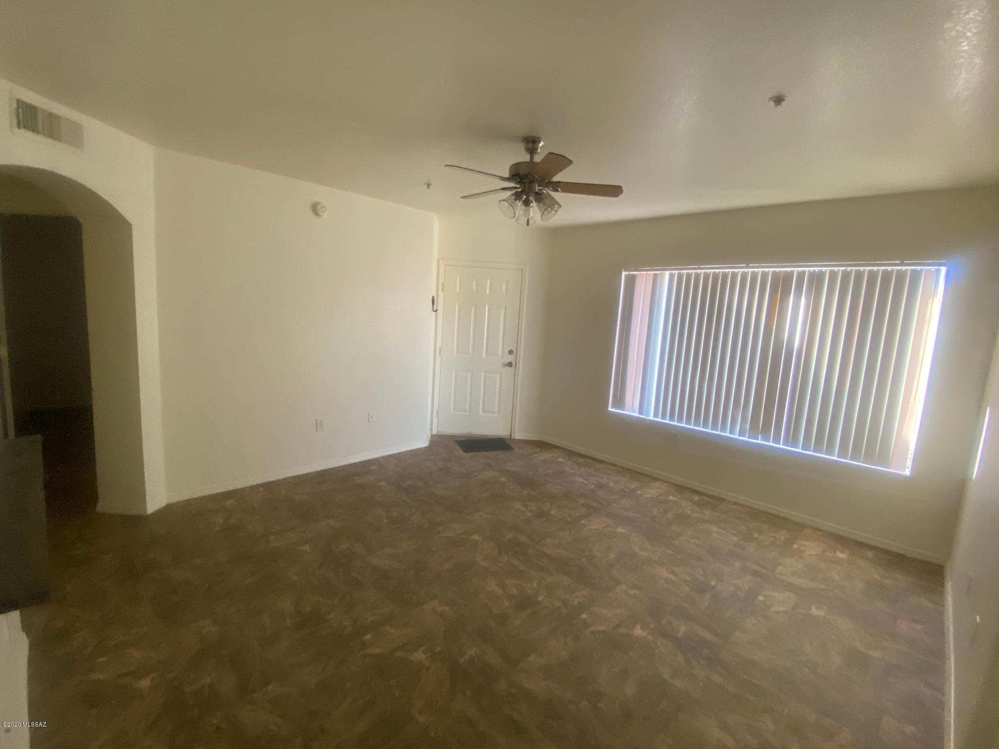 Valley Lane Townhomes (135-169) - Residential