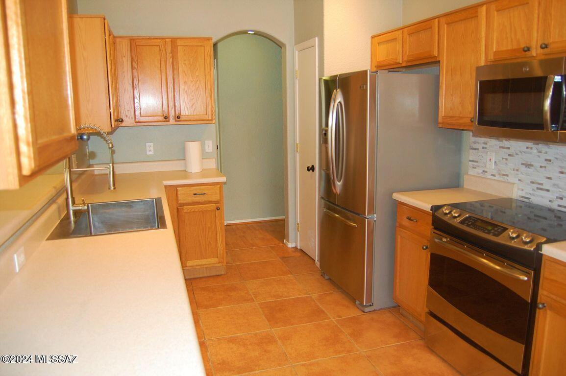 Bluffs (The) 2 - Residential Lease