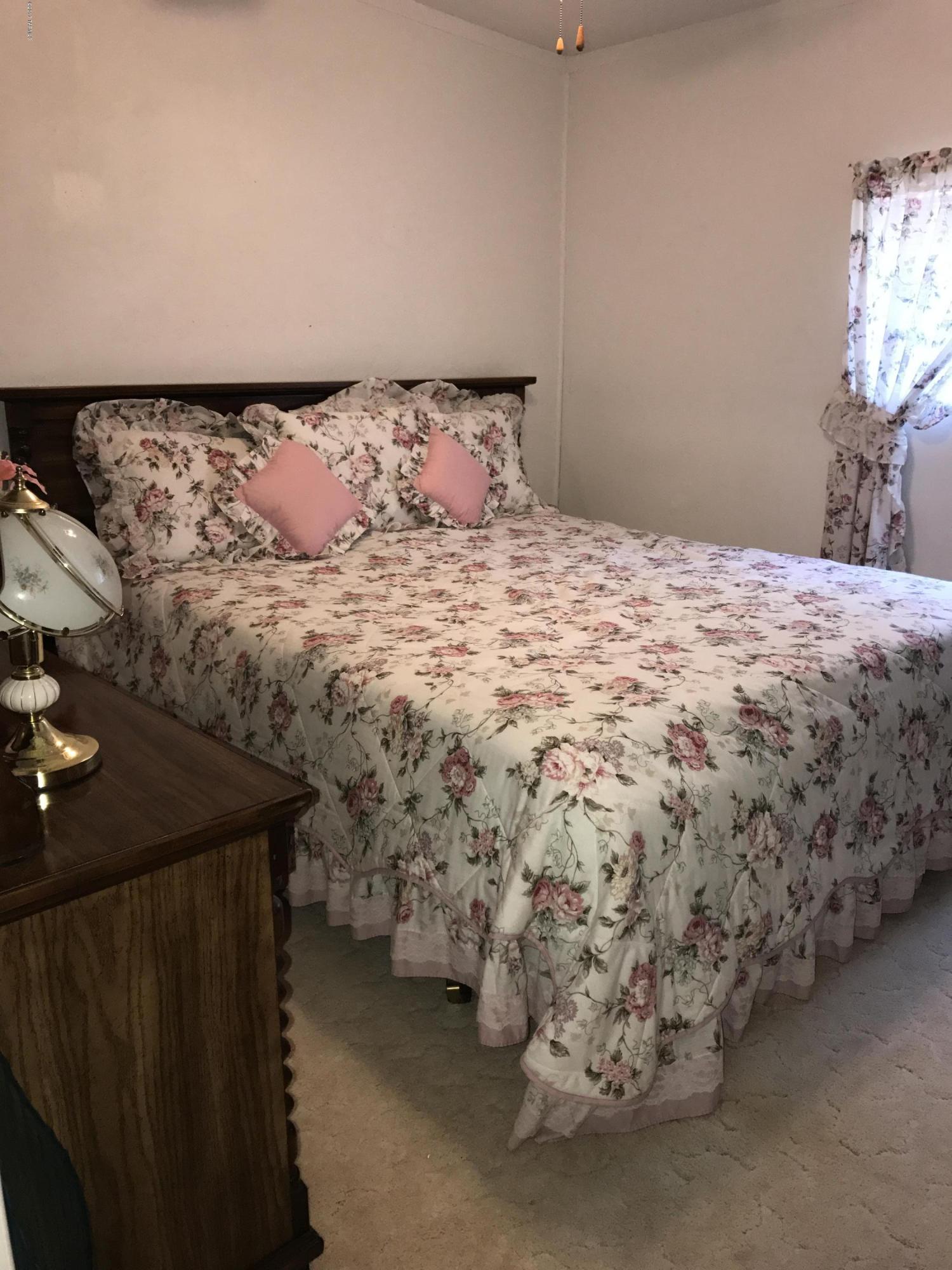 Los Robles Estates - Residential