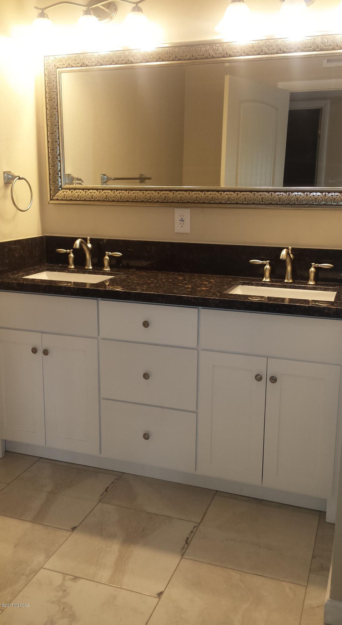 Suffolk Hills (1-44,1A&1B&BLKA&B) - Residential