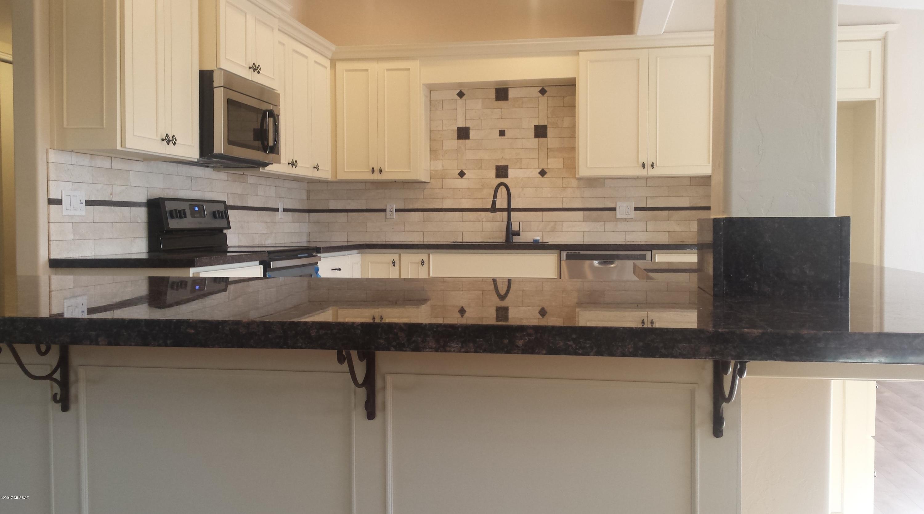 Suffolk Hills (1-44,1A&1B&BLKA&B) - Residential