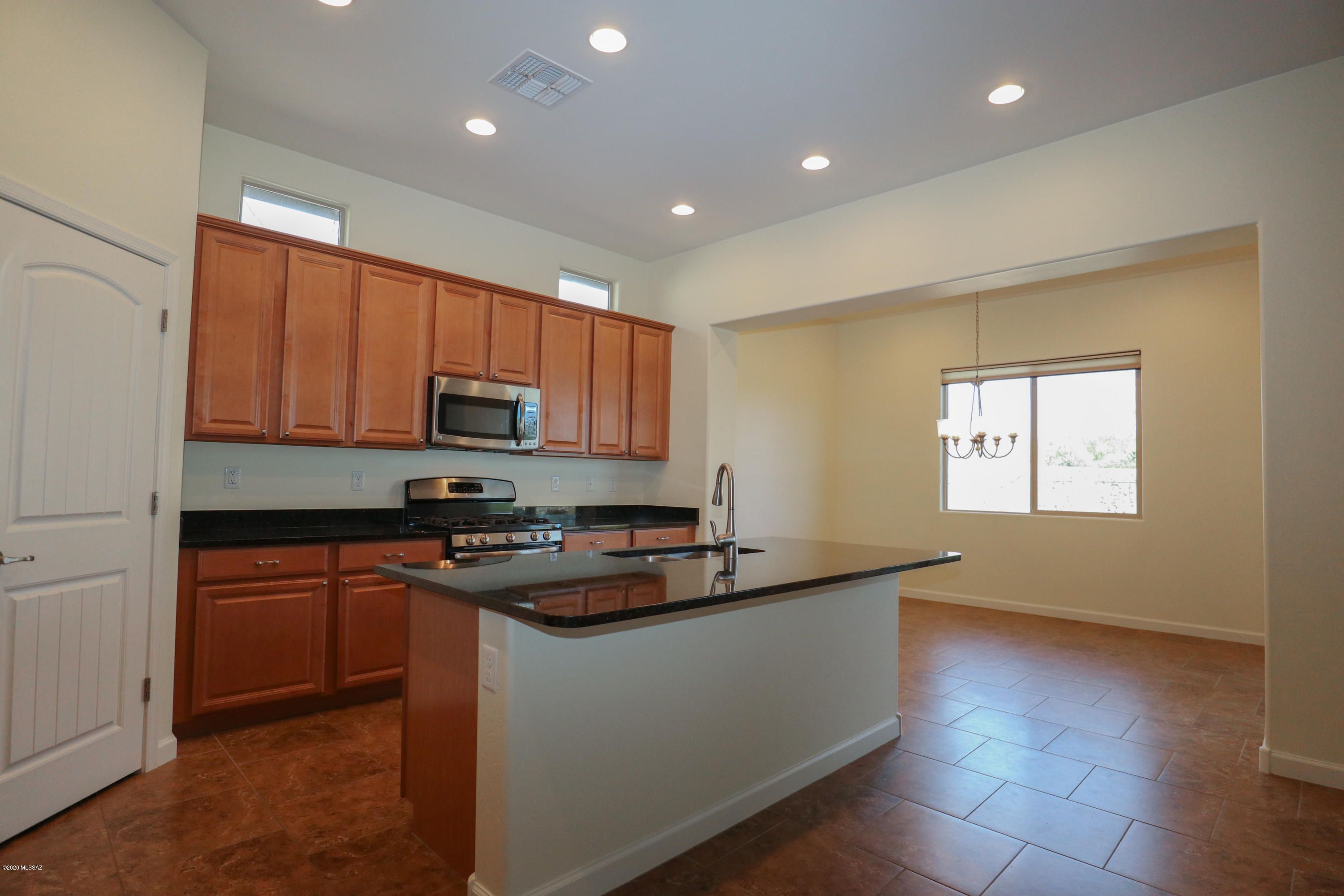 Preserve III at Dove Mtn (306-486,530-534,577-605) - Residential Lease
