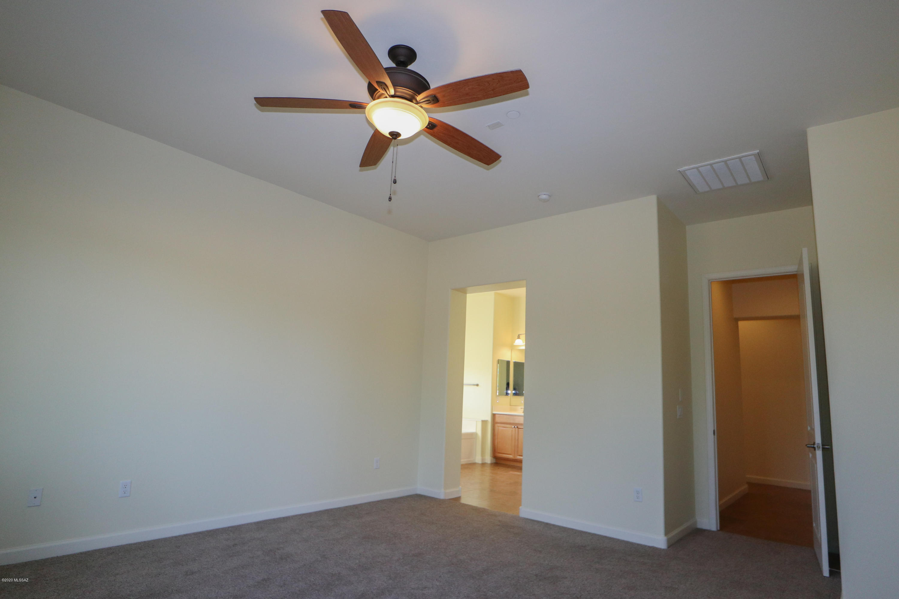 Preserve III at Dove Mtn (306-486,530-534,577-605) - Residential Lease