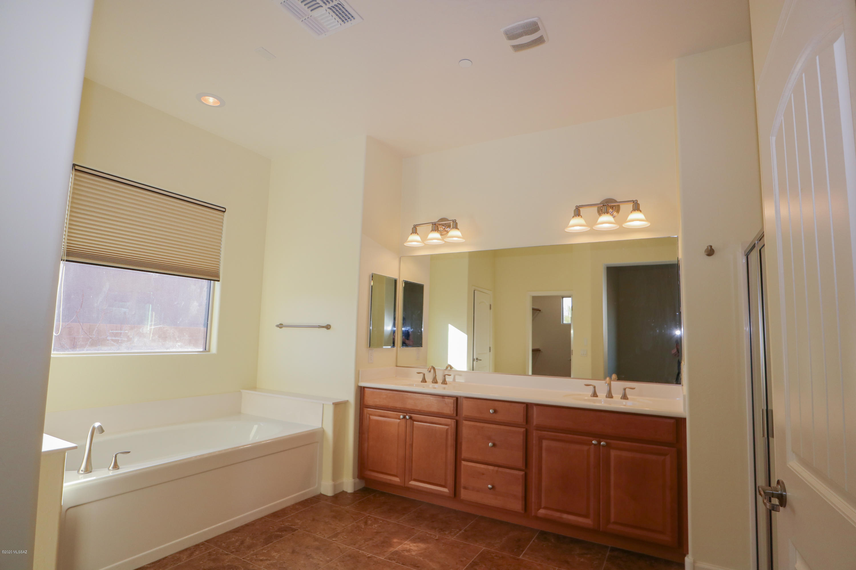 Preserve III at Dove Mtn (306-486,530-534,577-605) - Residential Lease