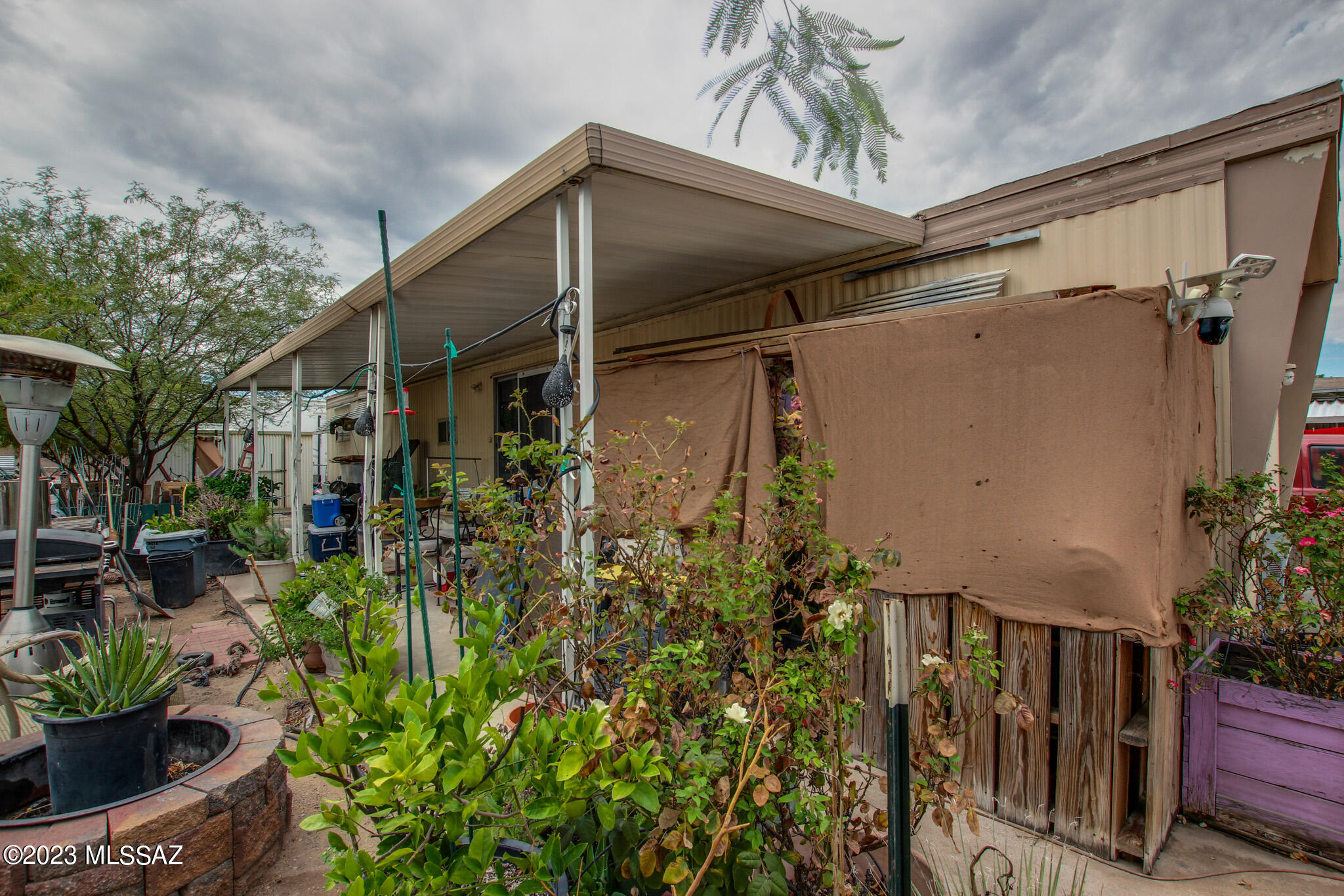Cholla Manor (1-86) - Residential
