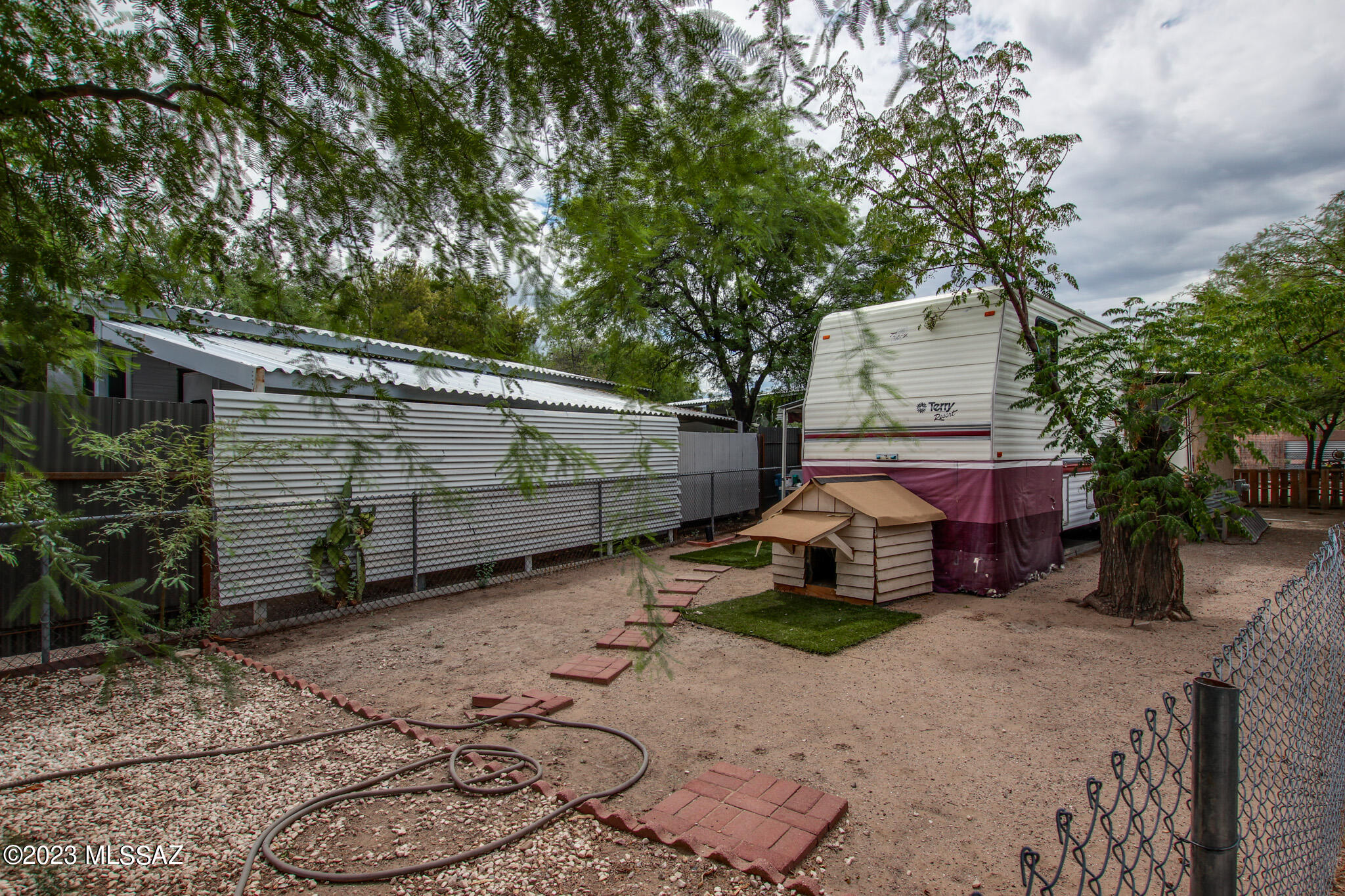 Cholla Manor (1-86) - Residential