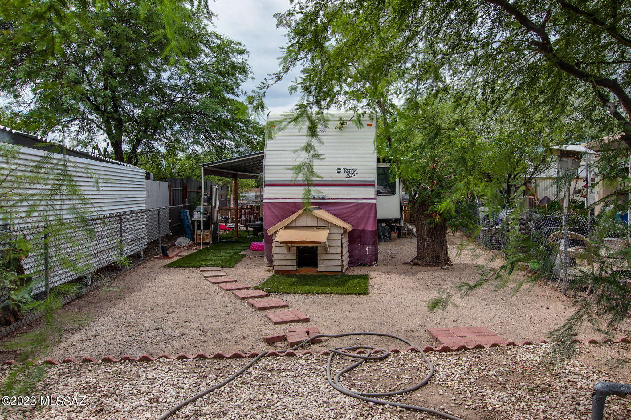 Cholla Manor (1-86) - Residential