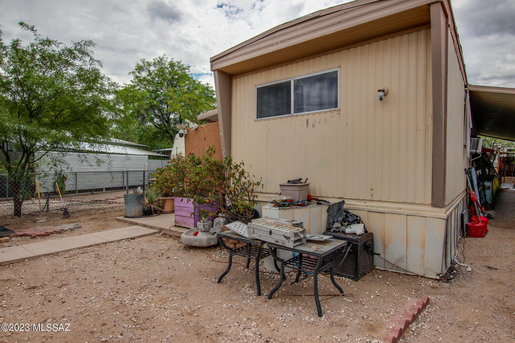 Cholla Manor (1-86) - Residential