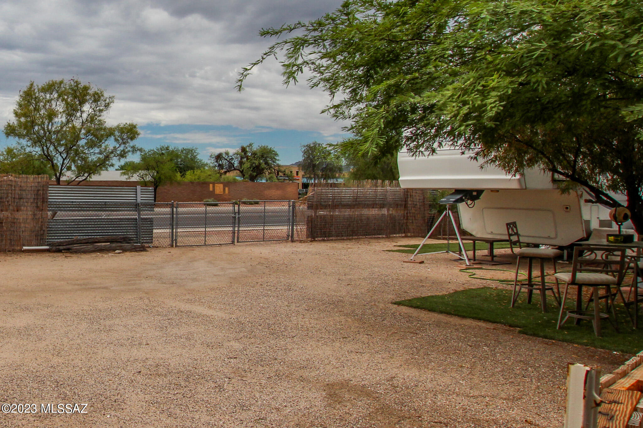 Cholla Manor (1-86) - Residential