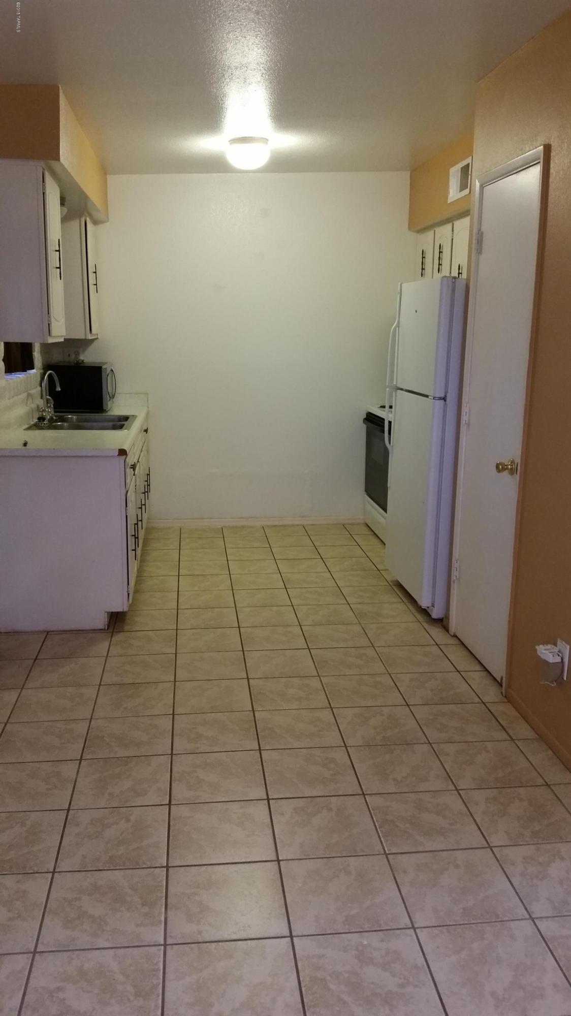 Jamaican Estates (1-77) - Residential Lease