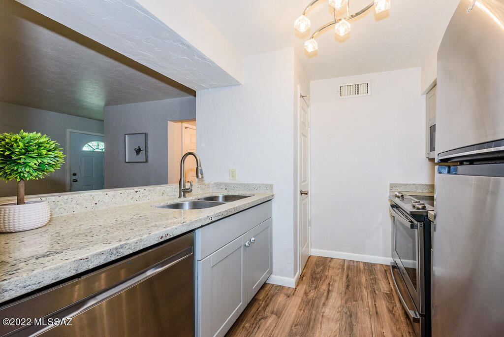 Las Colinas Condominiums - Residential