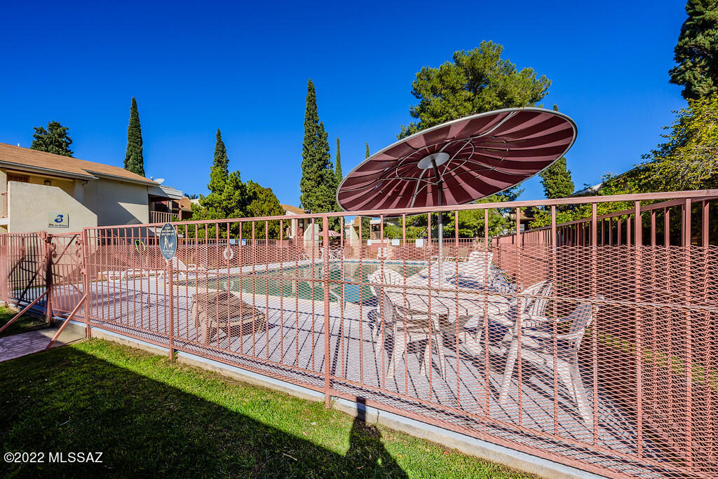 Las Colinas Condominiums - Residential